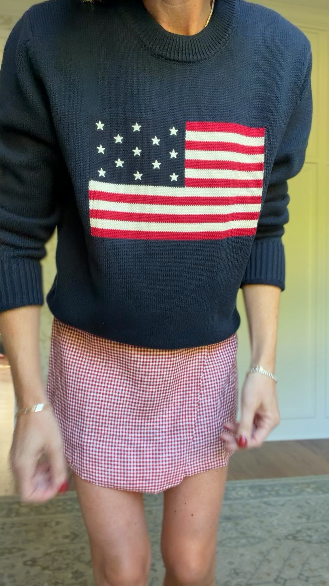 Small in sweater 
Small in akort