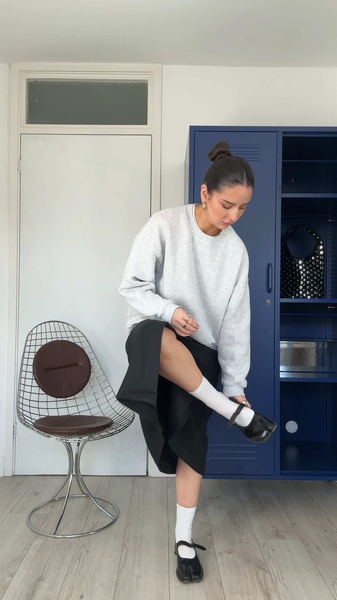 Outfit of the day 

Grey skirt, Uniqlo skirt, tabi outfit, grey sweater 

#LTKstyletip #LTKgrwm #LTKwinter