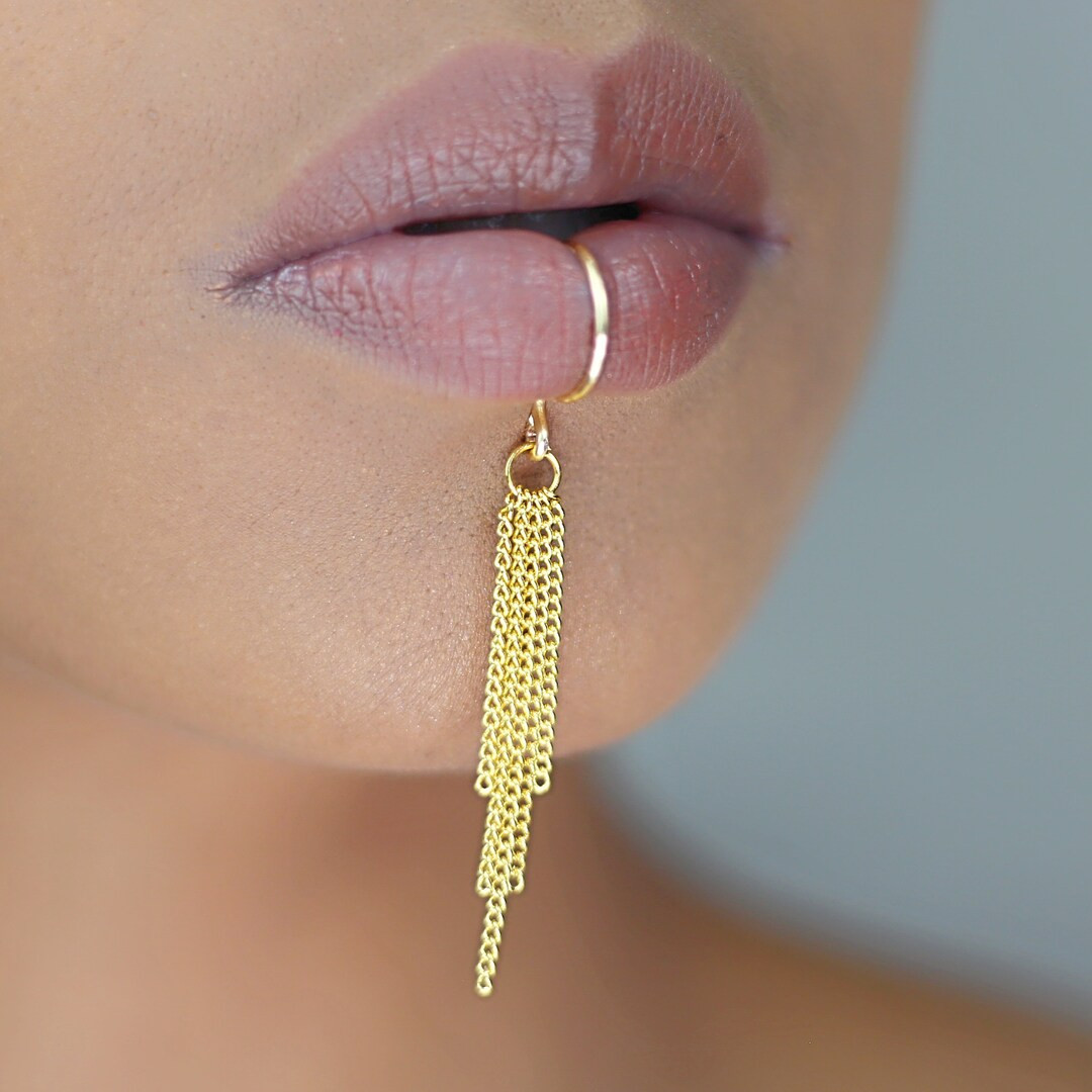 LIPLORE - GAIA'S KISS | Gaia Lip Cuff - Pierceless Jewelry, No Piercing, Fake Lip Ring, Body Jewe... | Etsy (US)