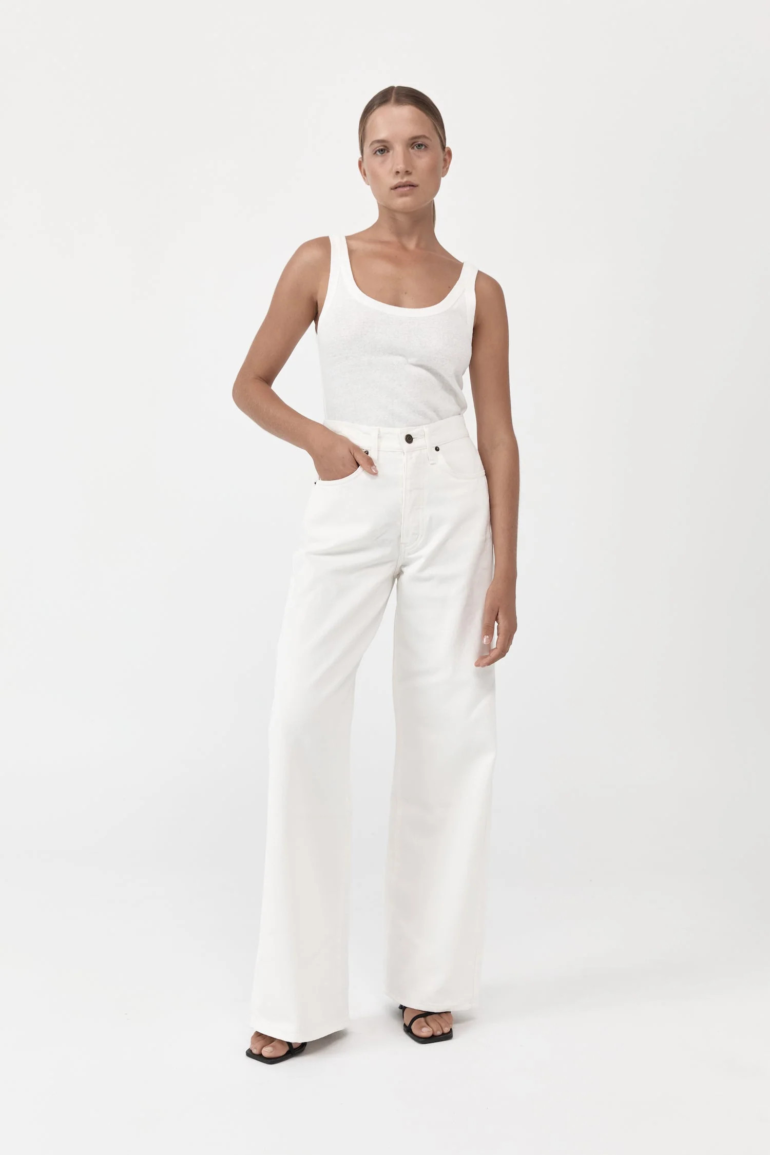 Mid Rise Wide Leg Jeans - Off White | St. Agni