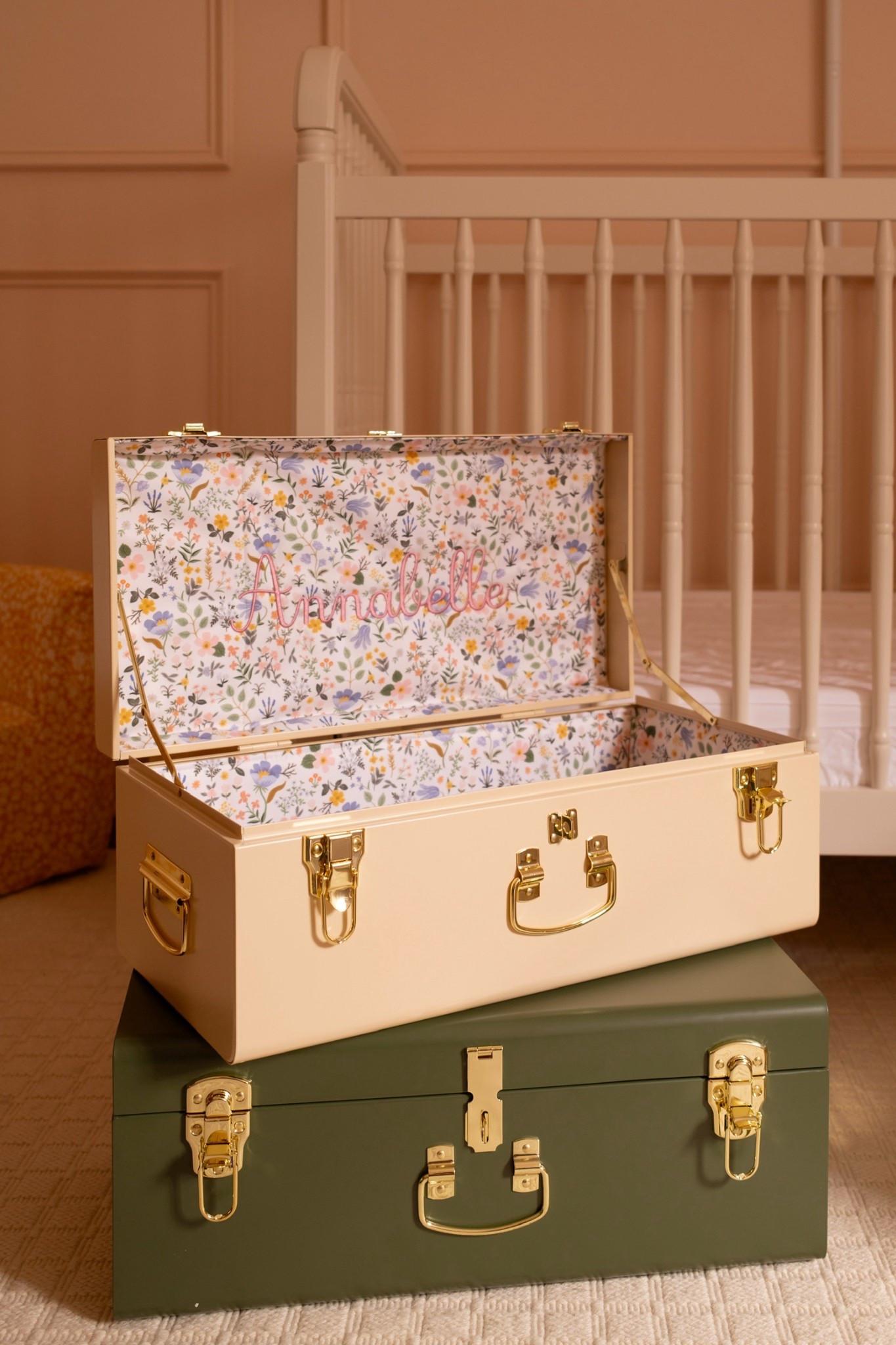 the perfect keepsake trunk does exist! would be the most thoughtful gift 🎁

#LTKHoliday #LTKFamily #LTKGiftGuide