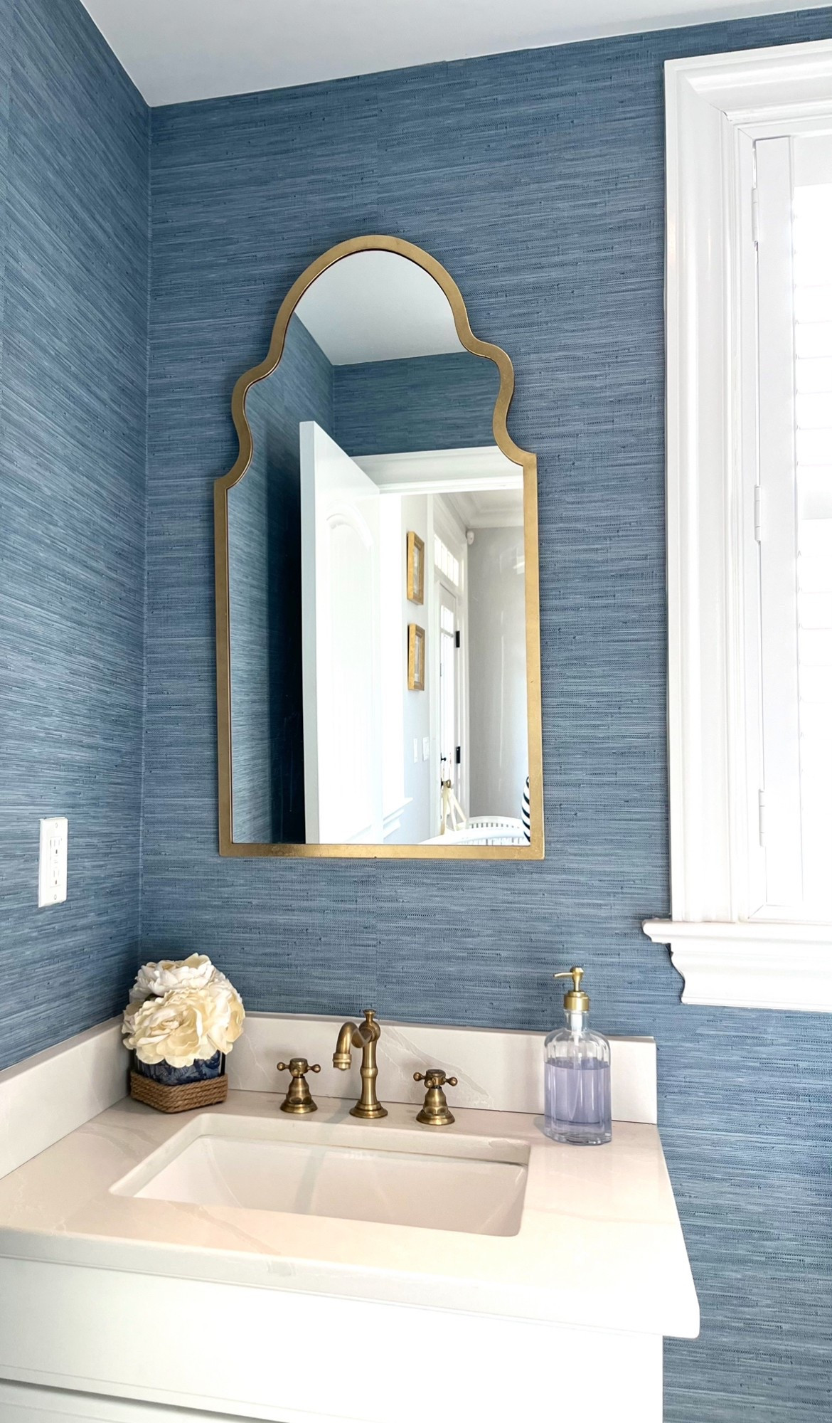 The best faux grasscloth peel & stick wallpaper - the texture feels like real grasscloth! And it comes in so many colors

#LTKFindsUnder50 #LTKSaleAlert #LTKHome