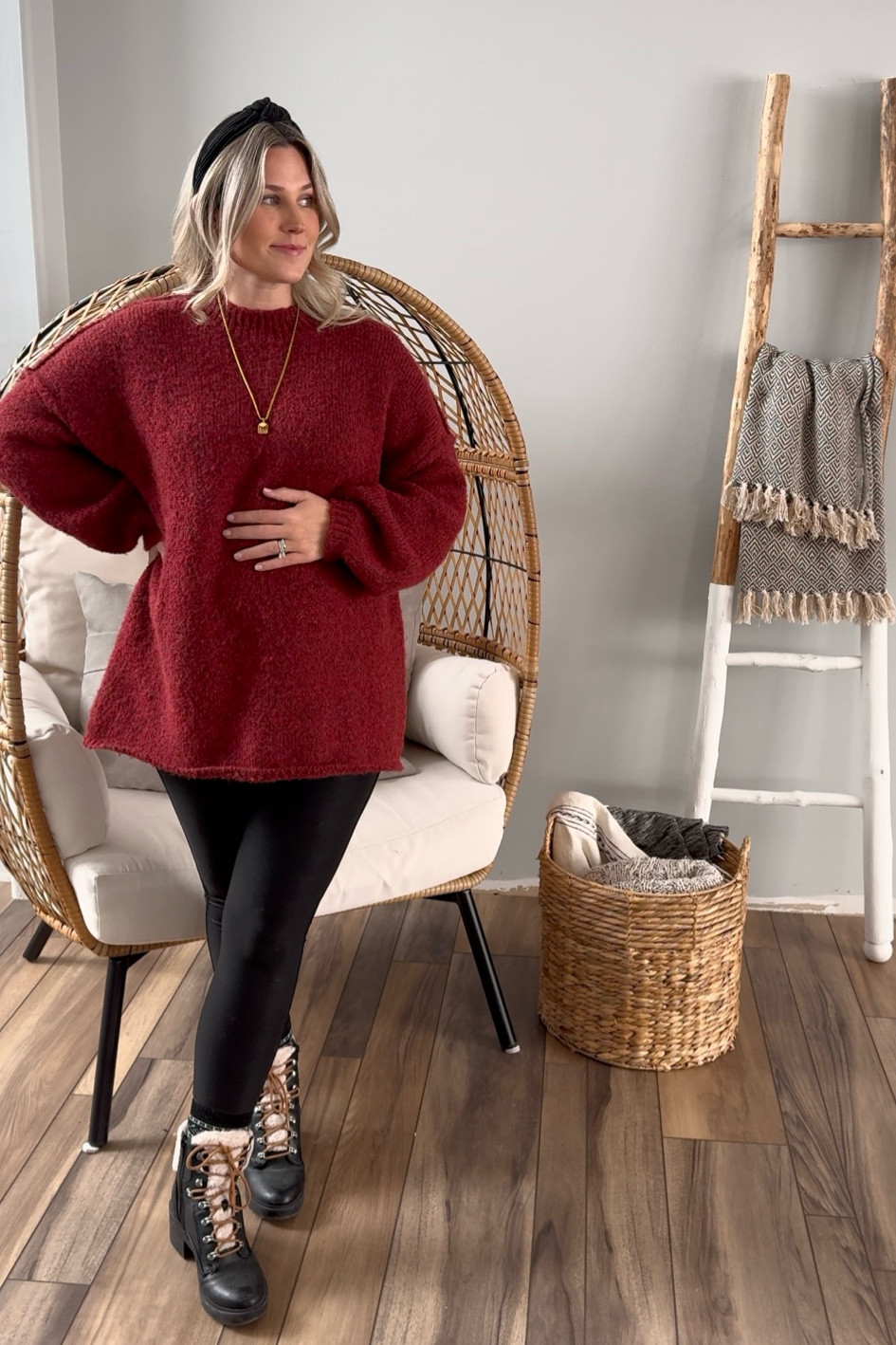 Bump friendly winter outfit! So cozy and comfortable oversized sweater! 

#LTKStyleTip #LTKSeasonal #LTKBump