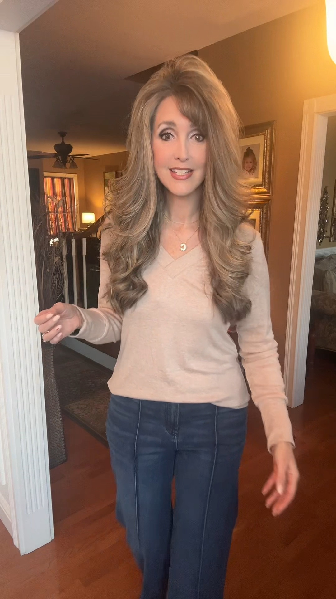 This top from WIHOLL is SO good and the button detail just adds a little extra to make it special!  

#LTKootd #LTKmomlife #LTKdayinmylife