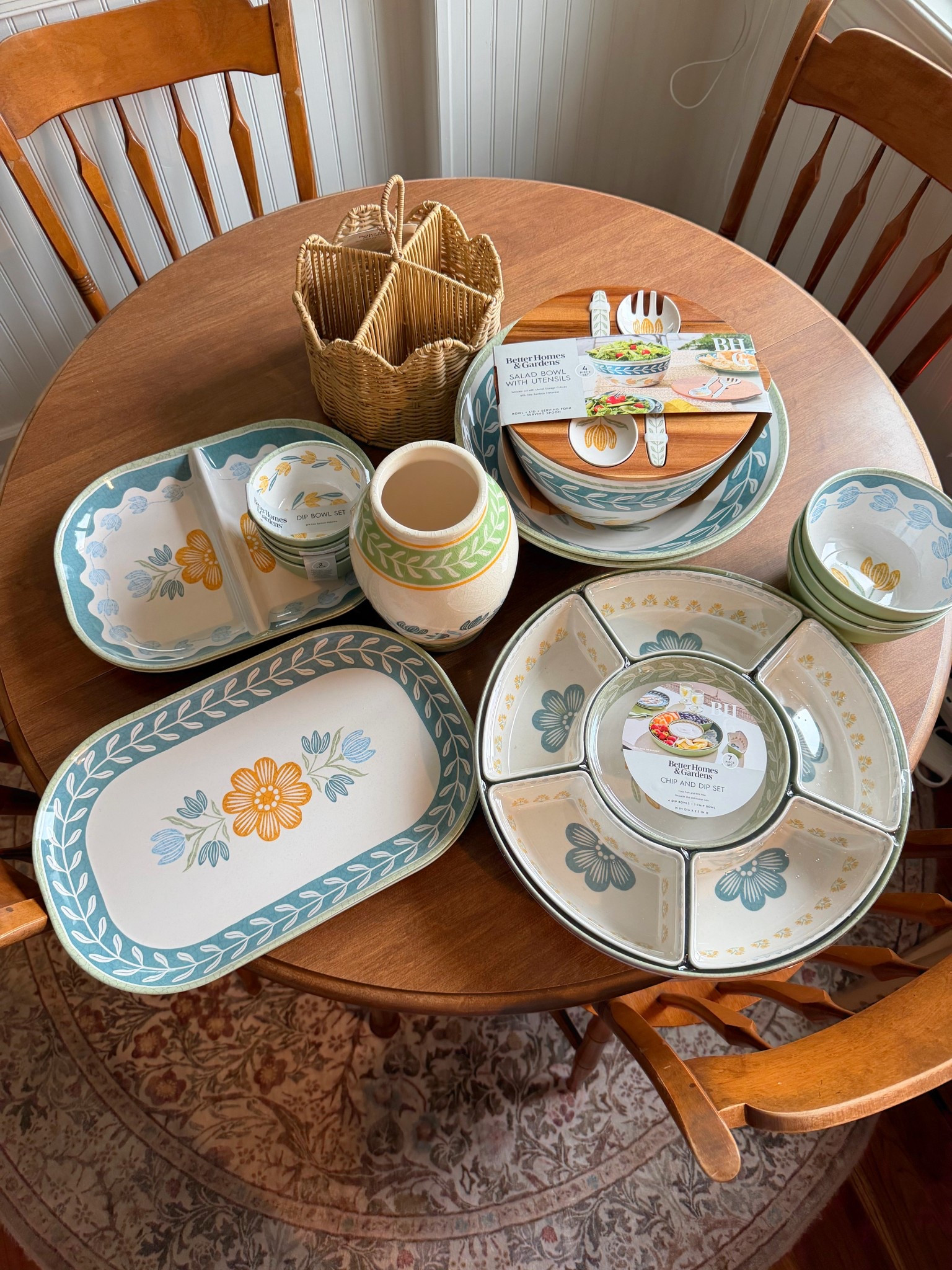 The cutest outdoor dining/entertaining sets!!

#LTKSeasonal #LTKHome