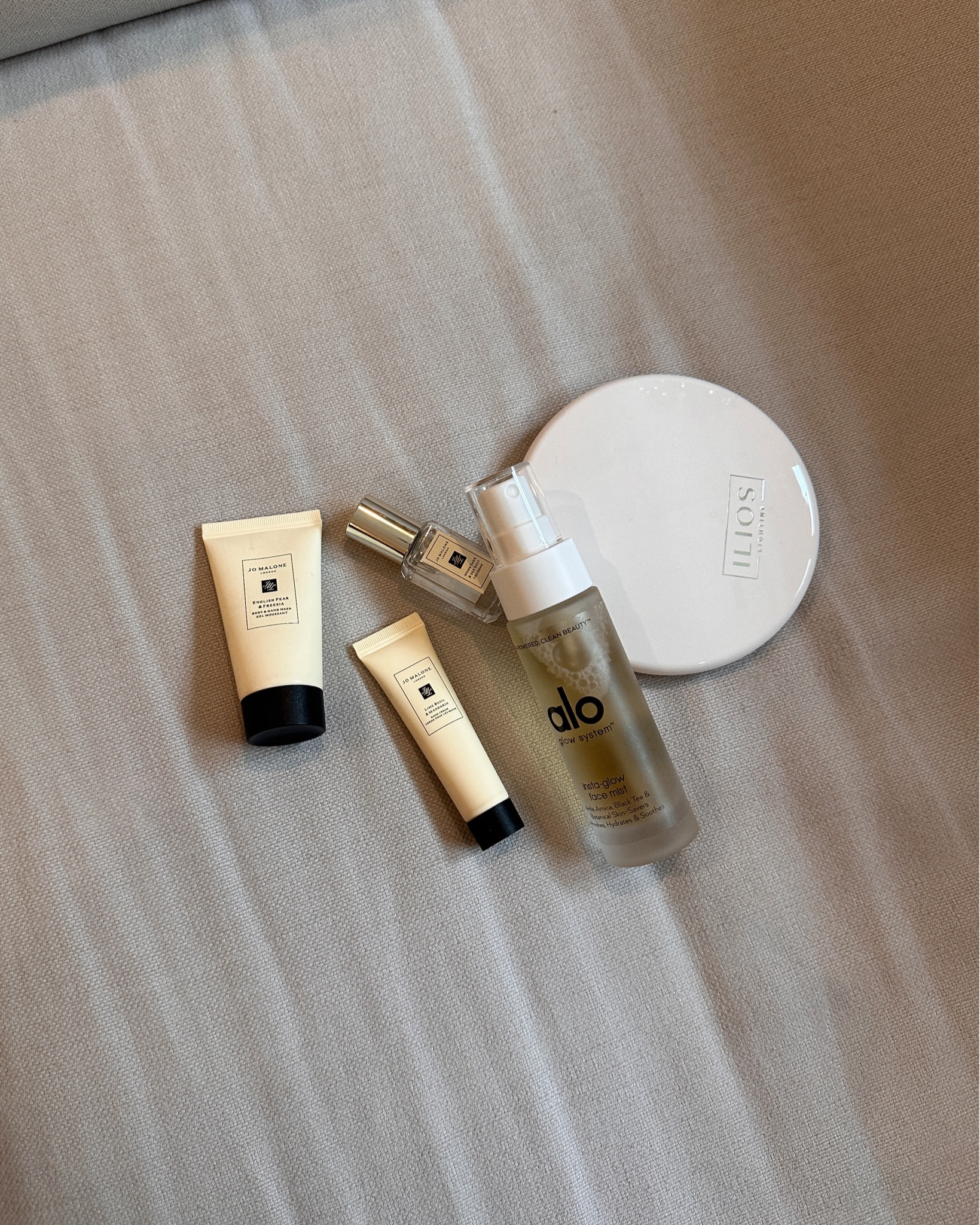 If you are still looking for last minute gift ideas, some perfect stocking stuffers for her would be the Jo Malone Christmas Gift Set and Alo Insta-glow face mist from @bloomingdales! #bloomingdales #ad 

#LTKbeauty #LTKGiftGuide #LTKHoliday