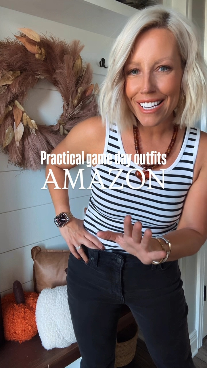 Realistic game day outfits that you will actually wear!!! Give me all the sequins but in a comfy style!!!
⬇️⬇️⬇️
Hoodie and shacket size medium
Leggings small
Jeans size 6 (roomy fit)
Tank size medium 

#LTKSeasonal #LTKStyleTip #LTKFindsUnder50