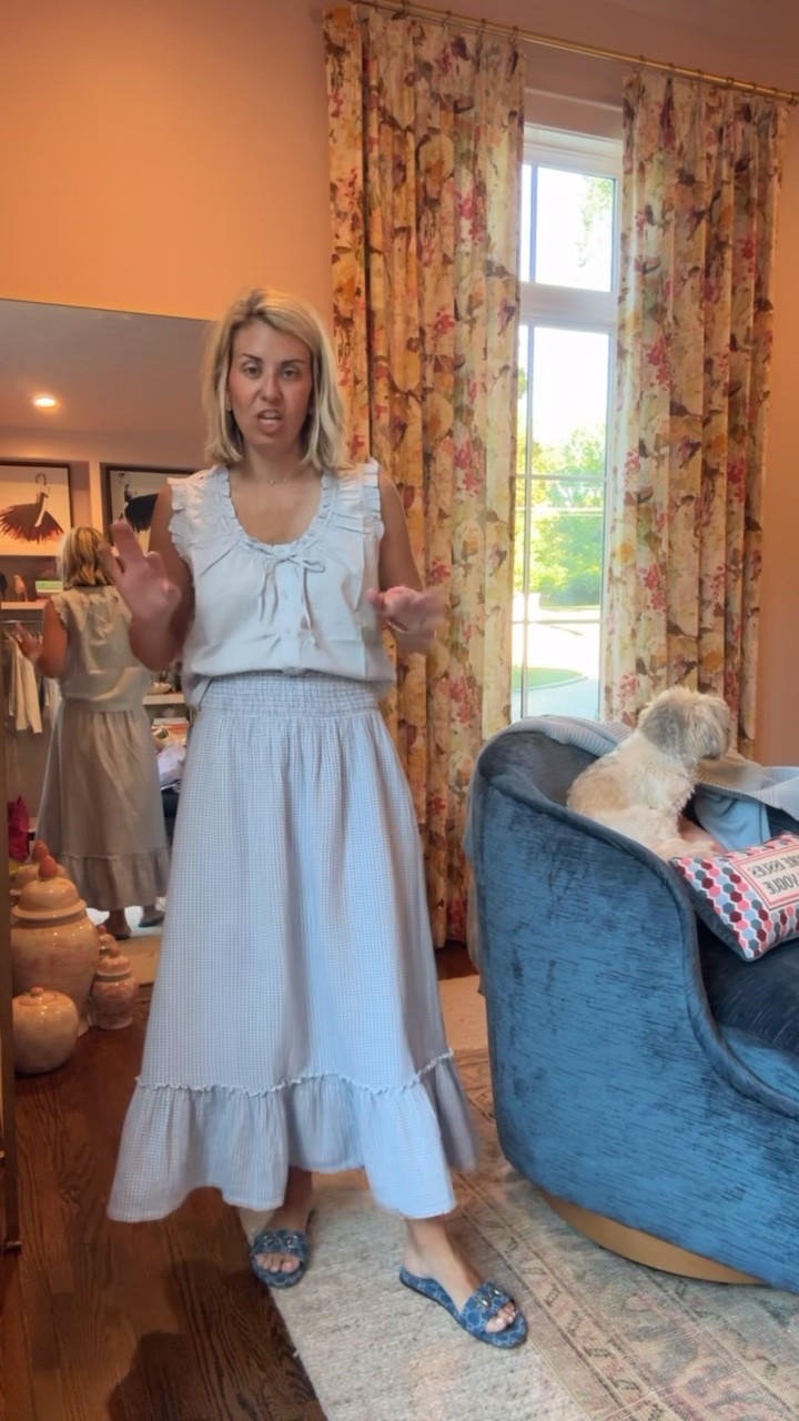 Ok….this top is adorable and now I need to order the white one. Loving this monochromatic look!
Top & skirt - xs
Sandals - 38.5 (I sized up 1/2)
Shorts - 27 (I size up 1)

#LTKmomlife #LTKdayinmylife #LTKOver40