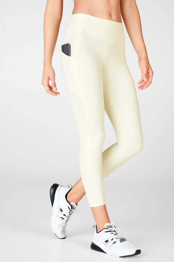 Oasis High-Waisted Capri | Fabletics