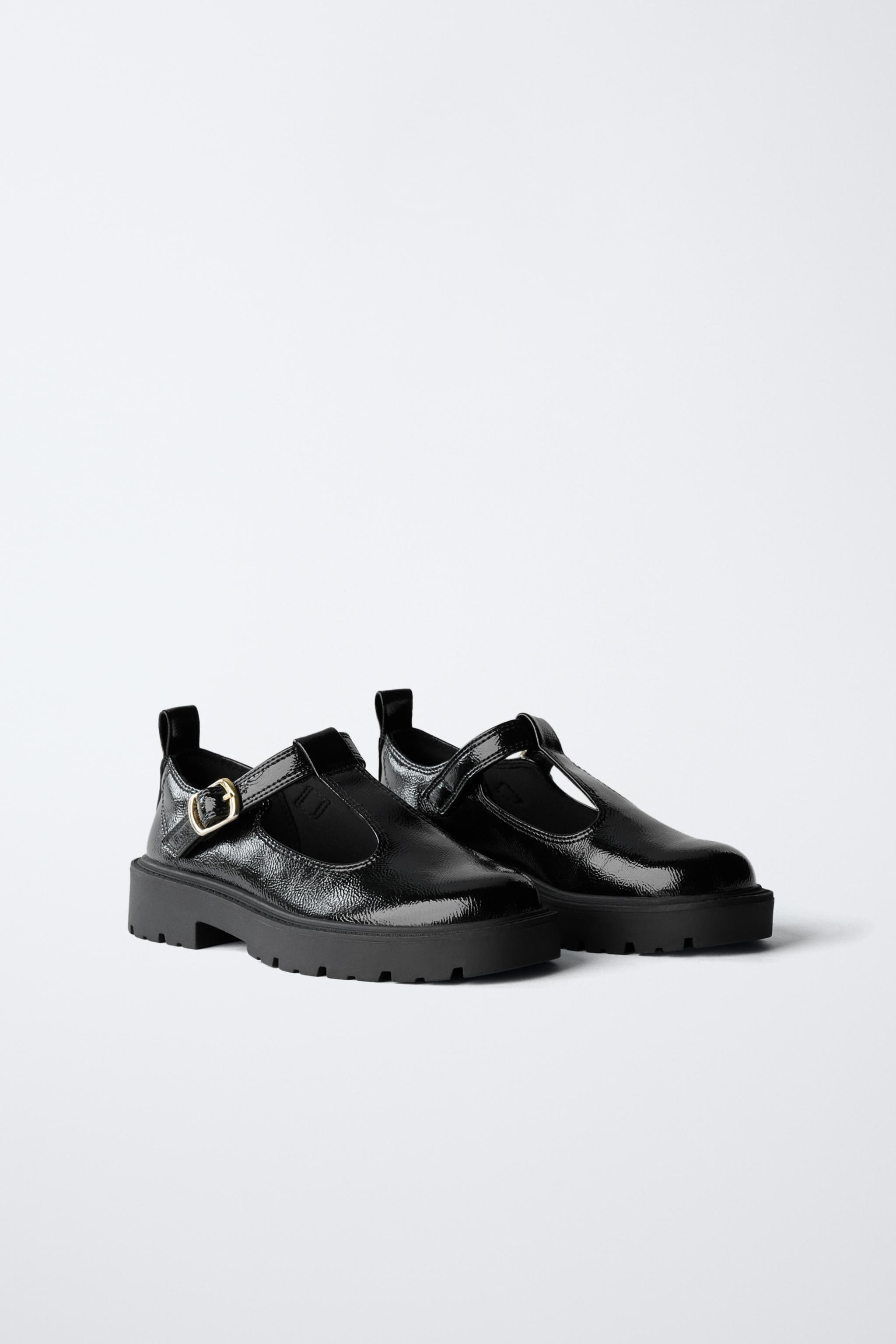 PATENT FINISH T-BAR SHOES | Zara US