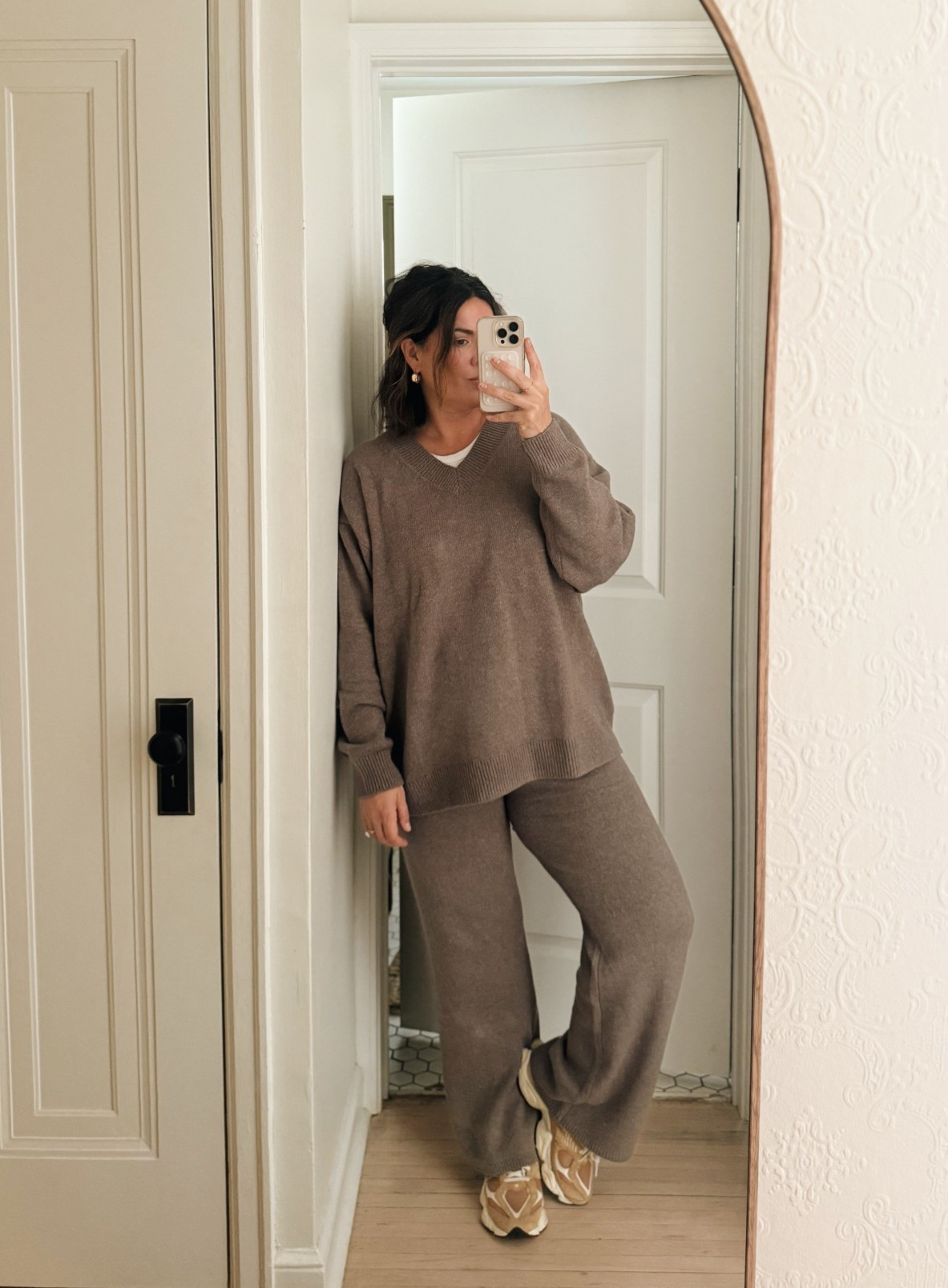 OOTD as a SAHM

#LTKSaleAlert #LTKStyleTip #LTKMidsize