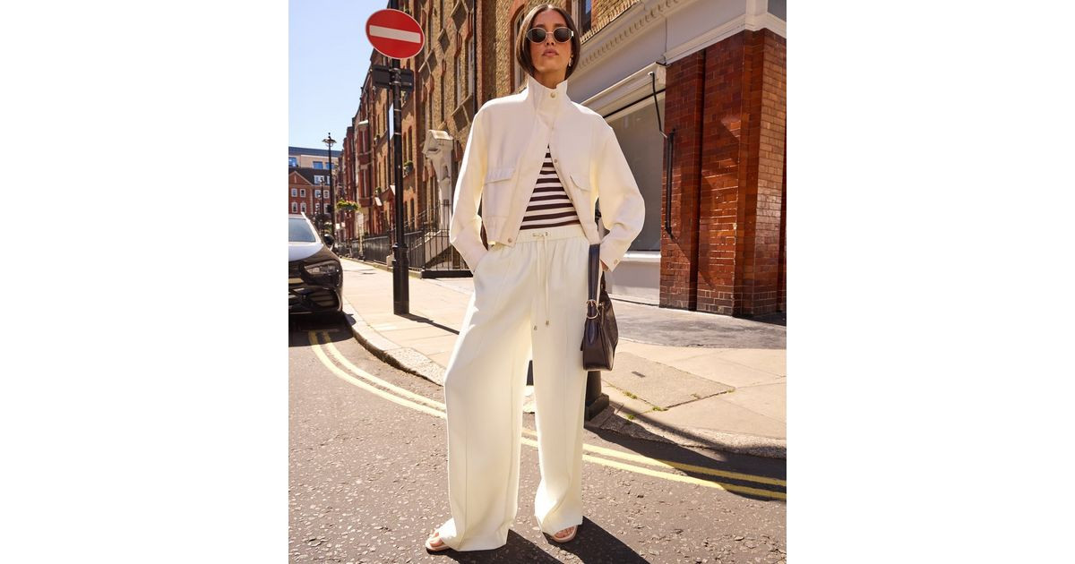 Women's Cream Drawstring Front Crease Wide Leg Trousers New Look | New Look (UK)