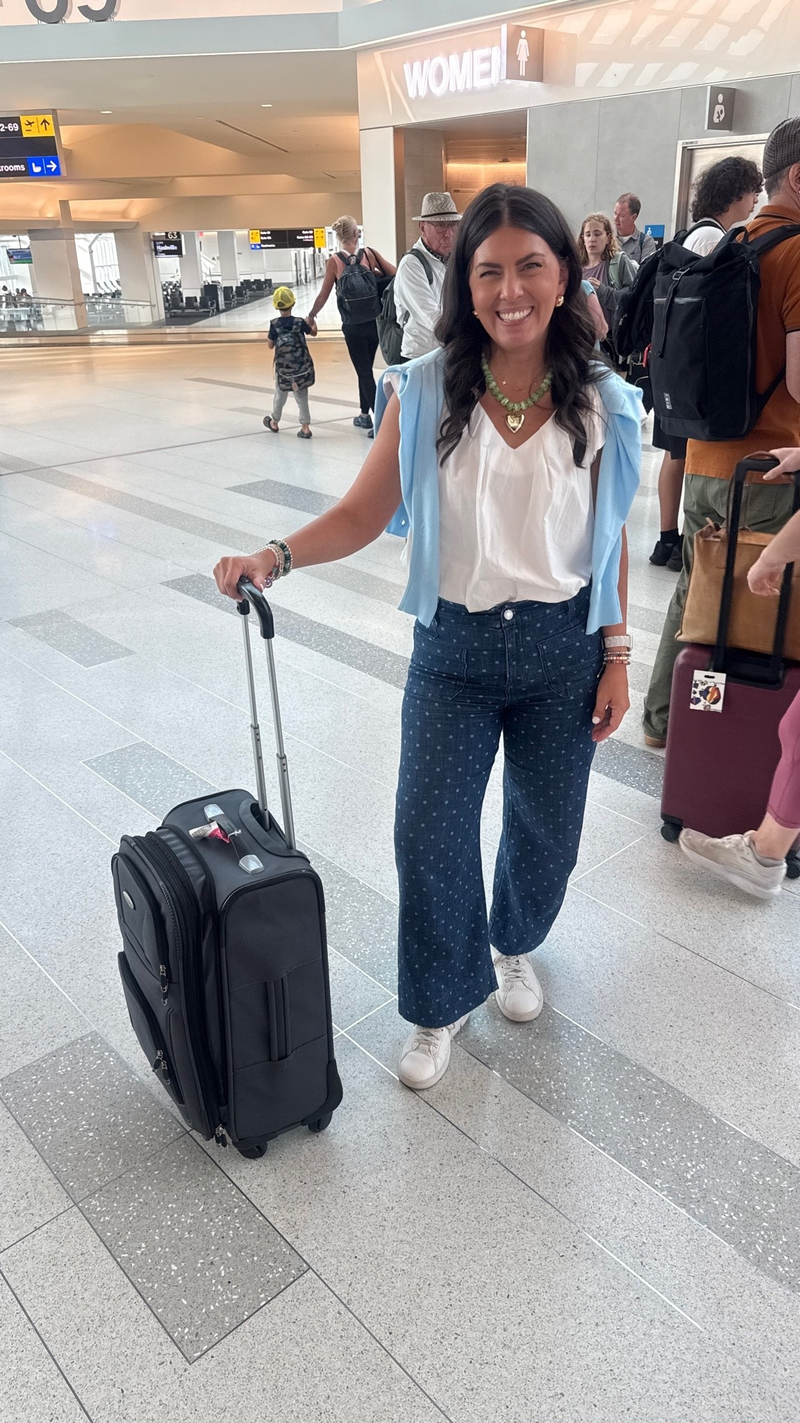 Travel fit! Cute and comfy doesn’t always have to be a sweatsuit! Wearing a 6 in the pants and the shoes run TTS!