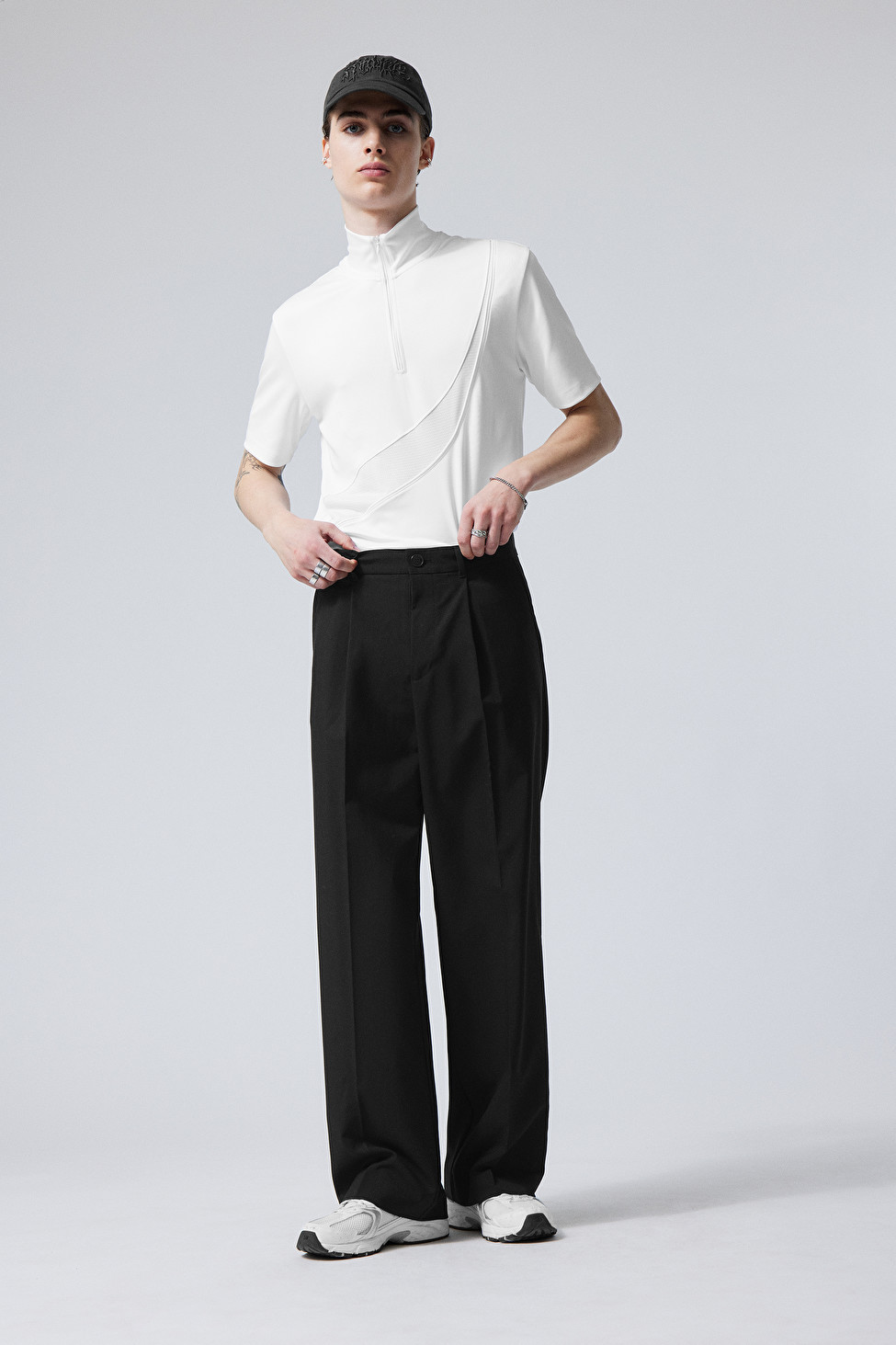 Uno Loose Suit Trousers | Weekday