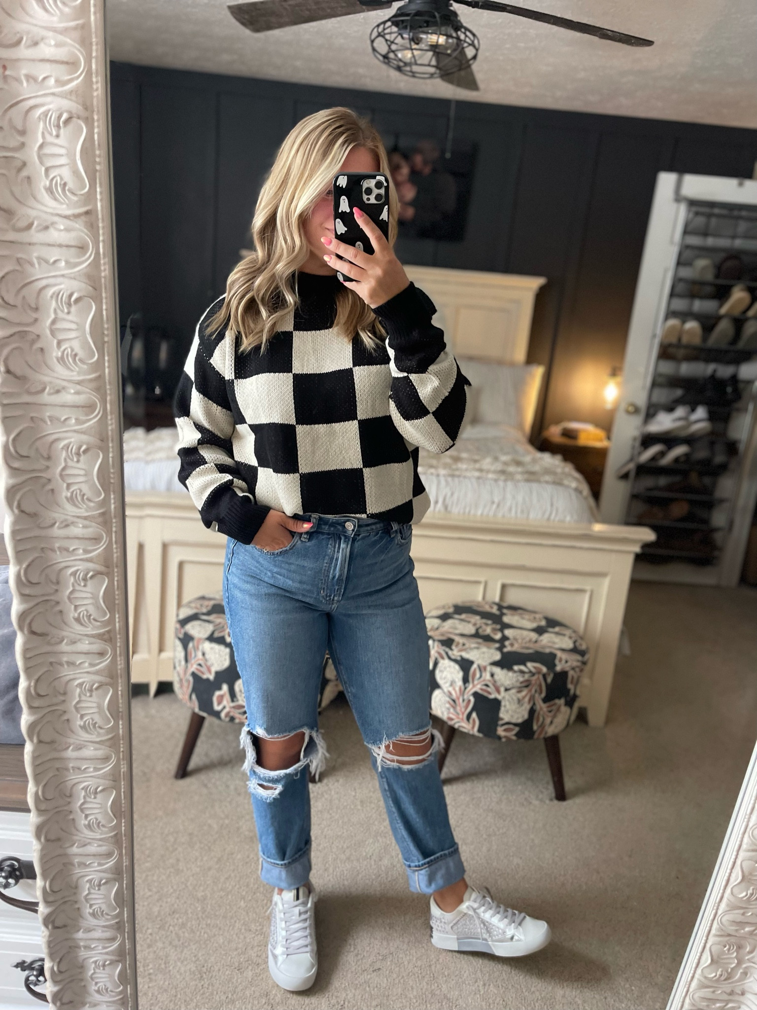 this outfit is so adorable! Wearing the large sweater and size 10 jeans! 

#LTKSeasonal #LTKU #LTKStyleTip