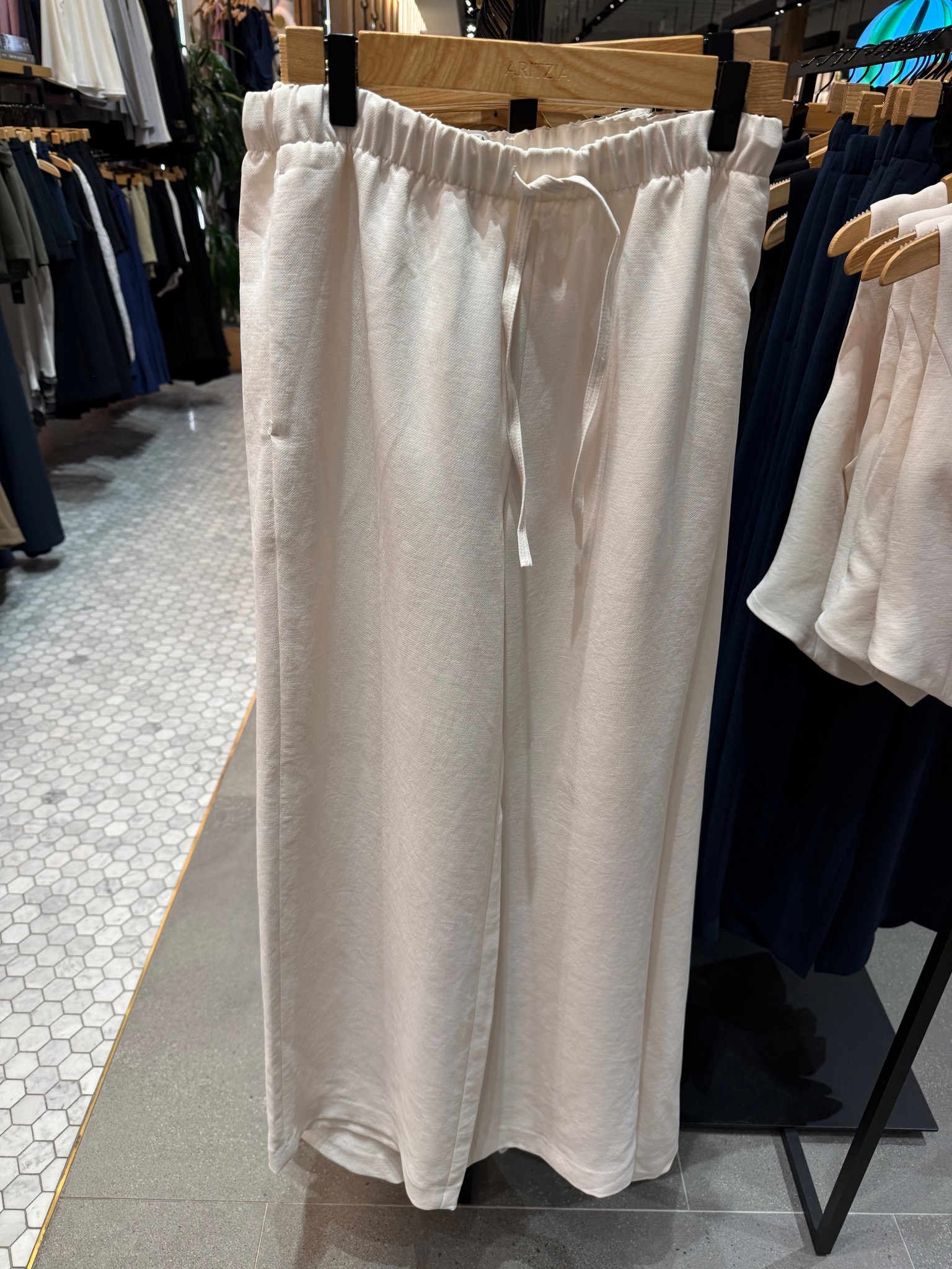 The viral lodge pants that don’t wrinkle you’re going to want in every color! I’m 2xs 

#LTKPetite #LTKWorkwear