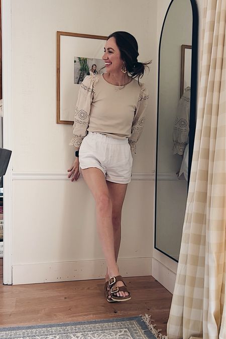 Neutral outfit for spring and summer 