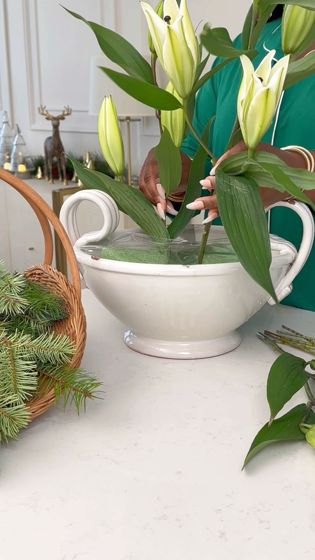 Hello December 🌲 💫🌱
Let’s make a luxe Wintergreen Floral Arrangement for only $20 !!!
*Lilies $5.99
*Eucalyptus $3.99
*Wintergreens $5.99

You know I love making wintergreen arrangements but this time I decided to add some Lilies and sprinkle couple eucalyptus. 

#wintergreens #holidayarrangements #diyflowers #diyflowerarrangement #homedecorlover #centerpiece 

#LTKhome #LTKSeasonal #LTKHoliday