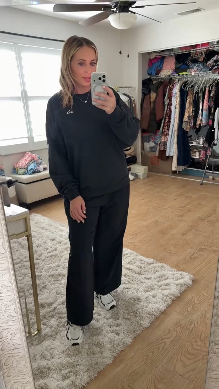 Alo Yoga  



#LTKMidsize #LTKootd