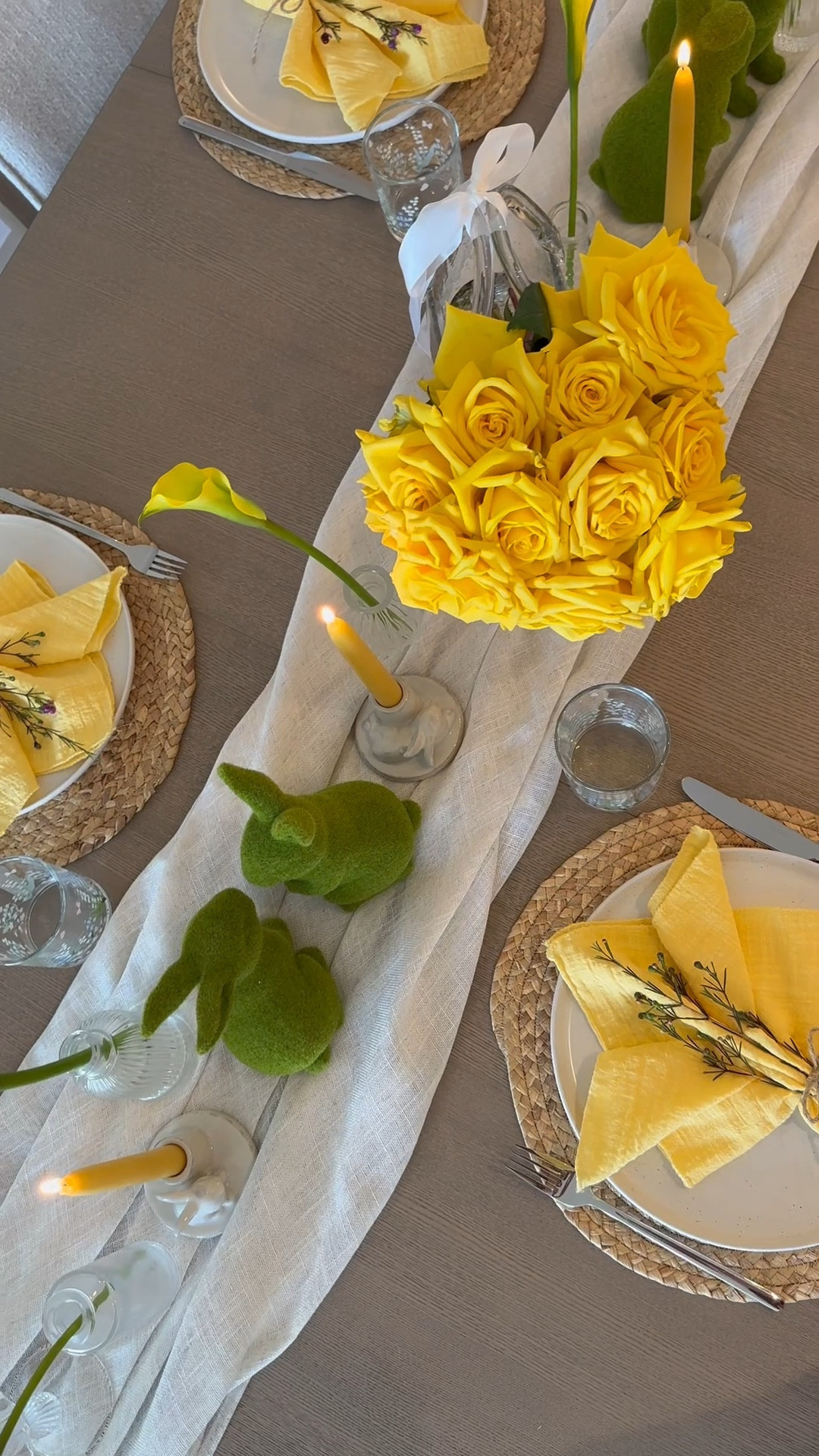 A simple spring table that will brighten any space 🌼✨

#LTKParties #LTKHome #LTKSeasonal