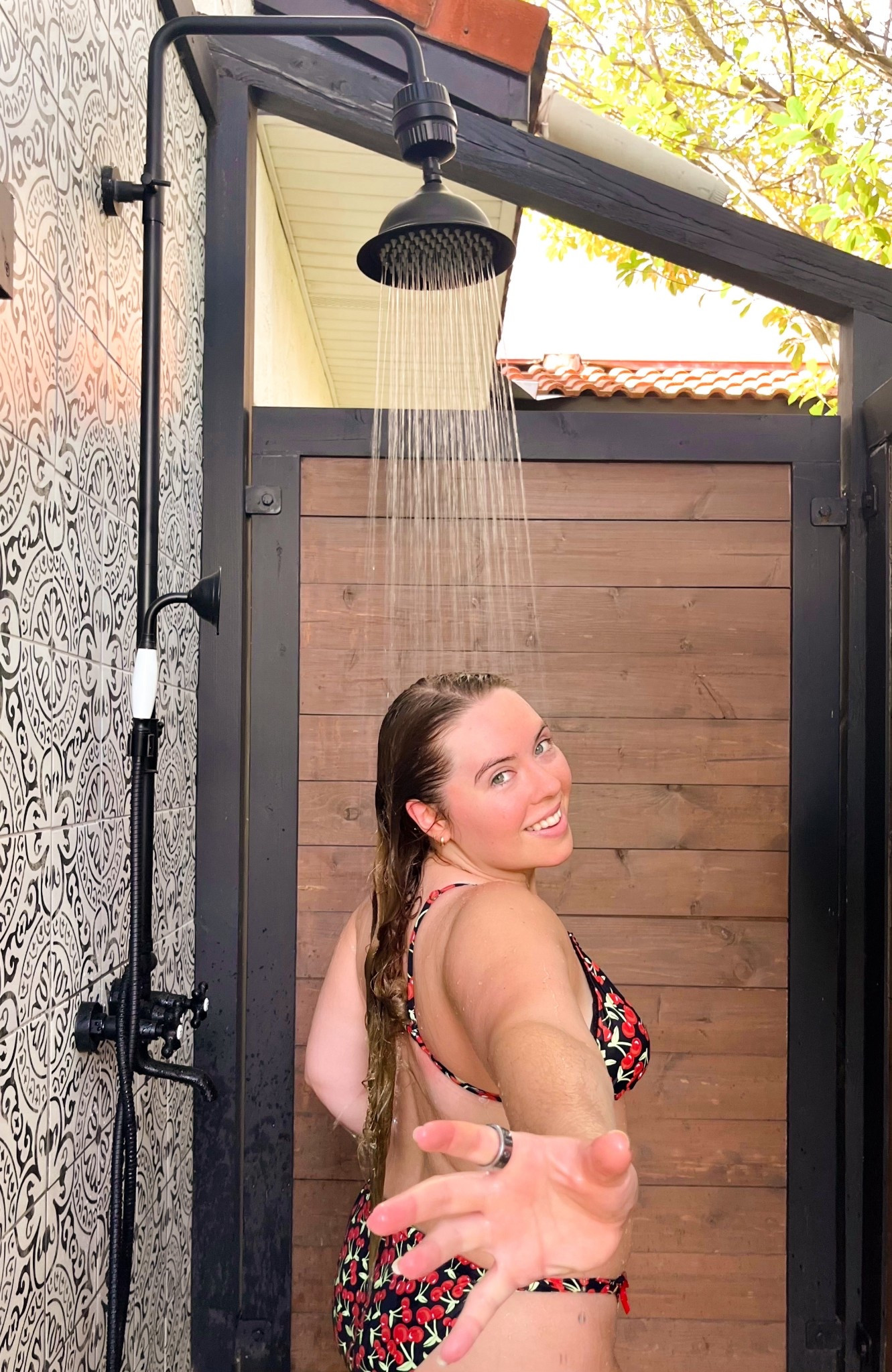 Soaking up the last days of summer☀️

Dippin Daisy’s, Nordstrom


#LTKSwim #LTKSeasonal #LTKStyleTip