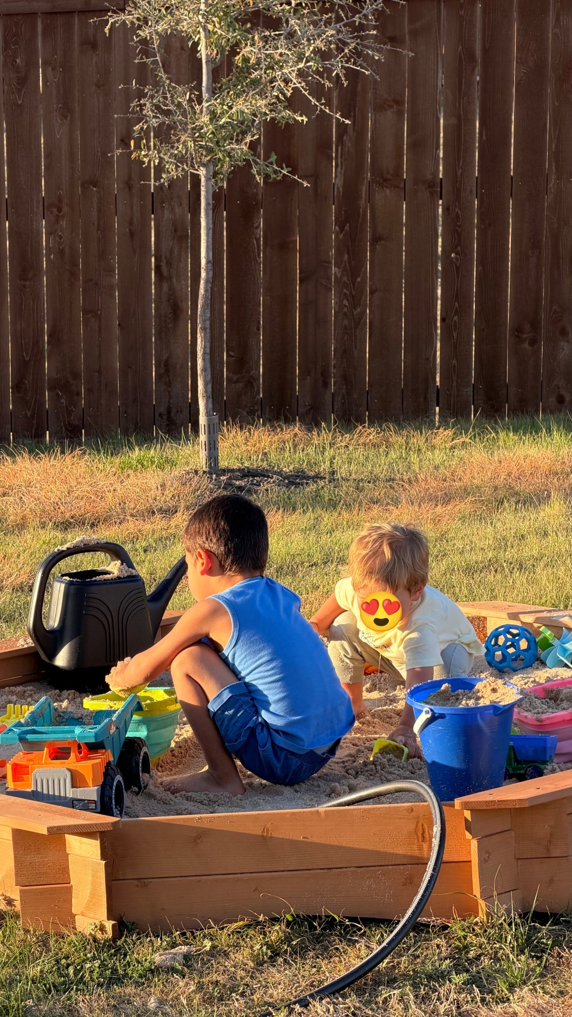 Spring is here!!!! And all the kiddos love a sandbox 🤍🛝🪁🚂🧸 perfect gift for toddlers

#LTKKids #LTKBaby #LTKmomlife