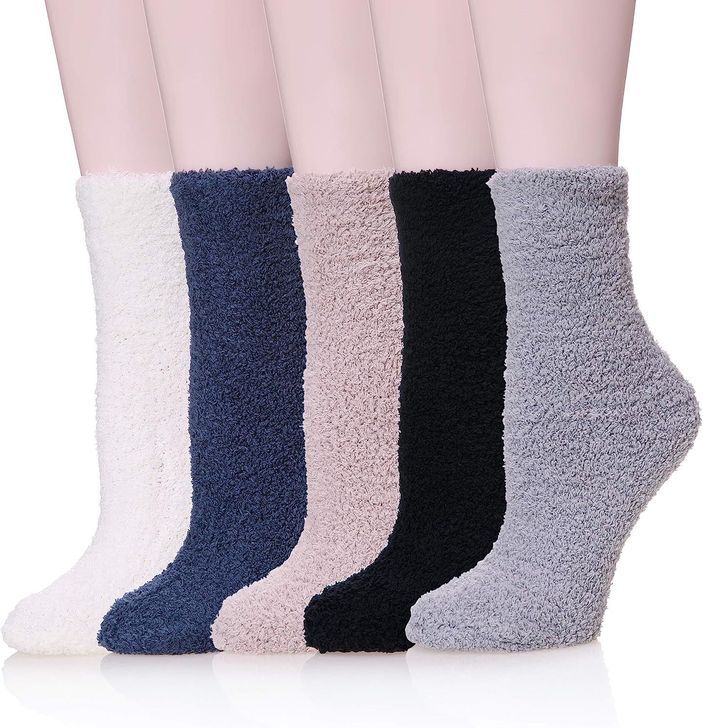 Dosoni Women Girl Fuzzy Slipper Socks-Super Soft Comfort Thick Warm Microfiber Home Socks 5 Pack | Amazon (US)