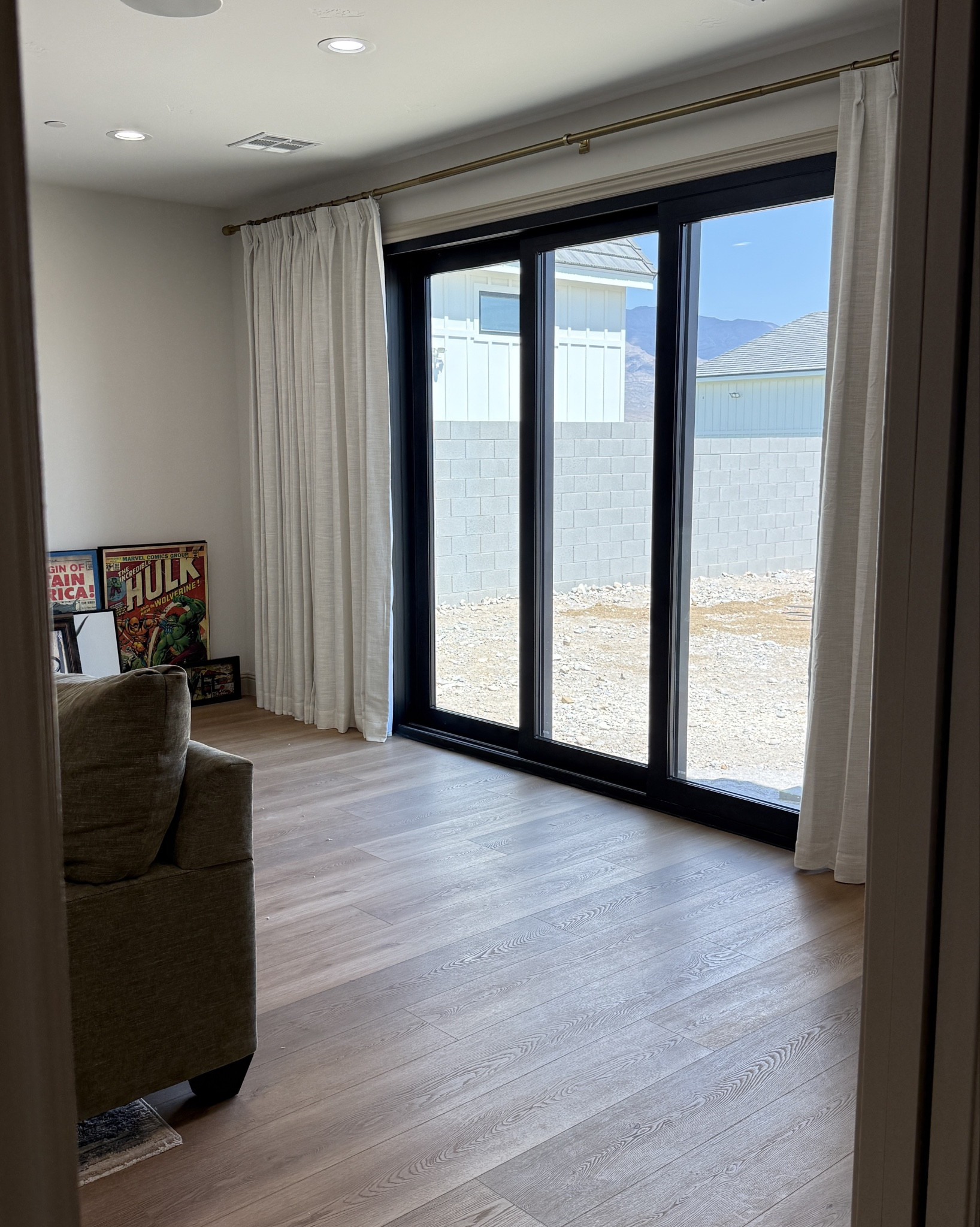 Custom order drapes and Roman shades in the new house. I love the color and texture of these. They were so much easier to hang than I thought they would be. 