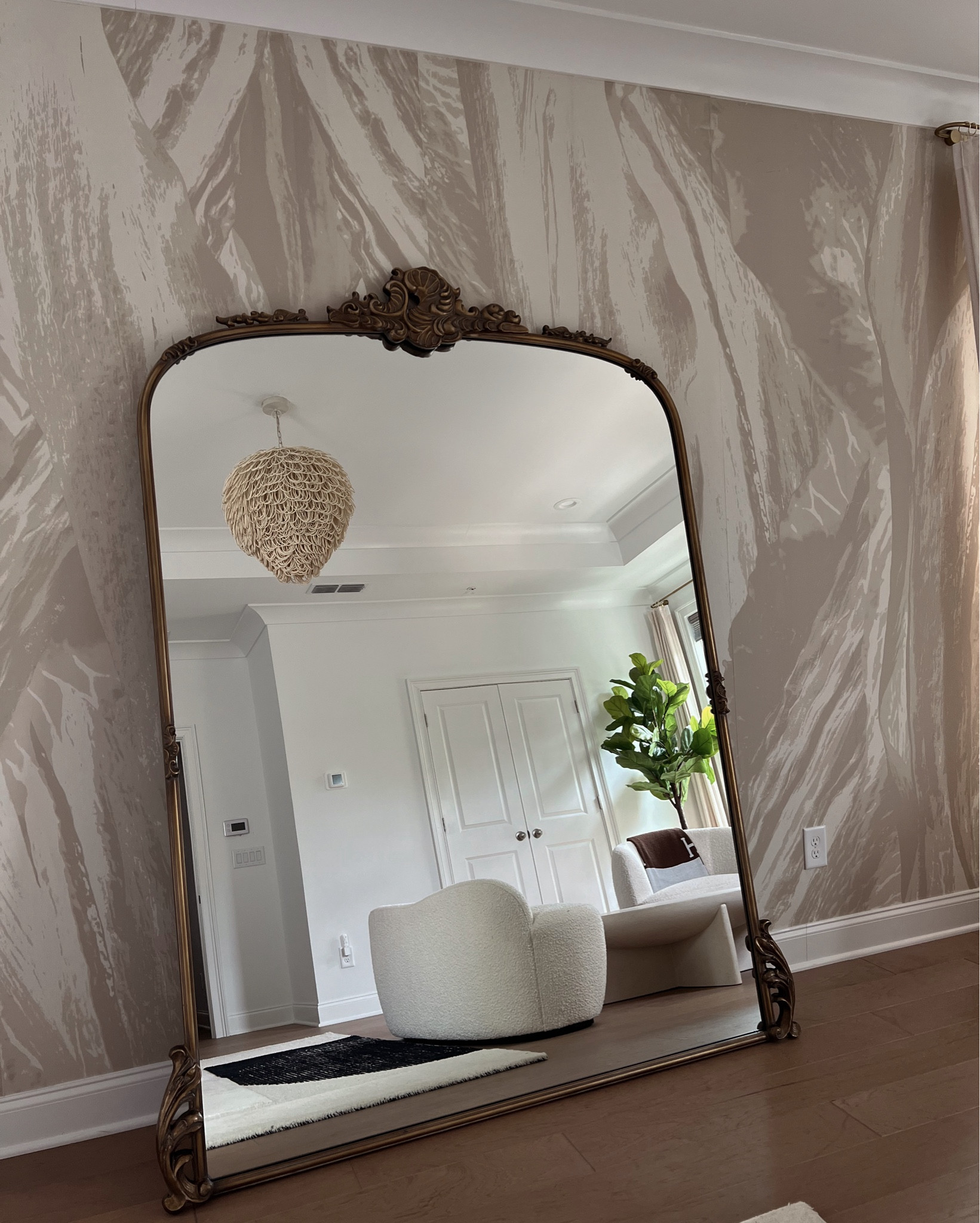 NEW NEW! Mirror, mirror on the wall 🪞