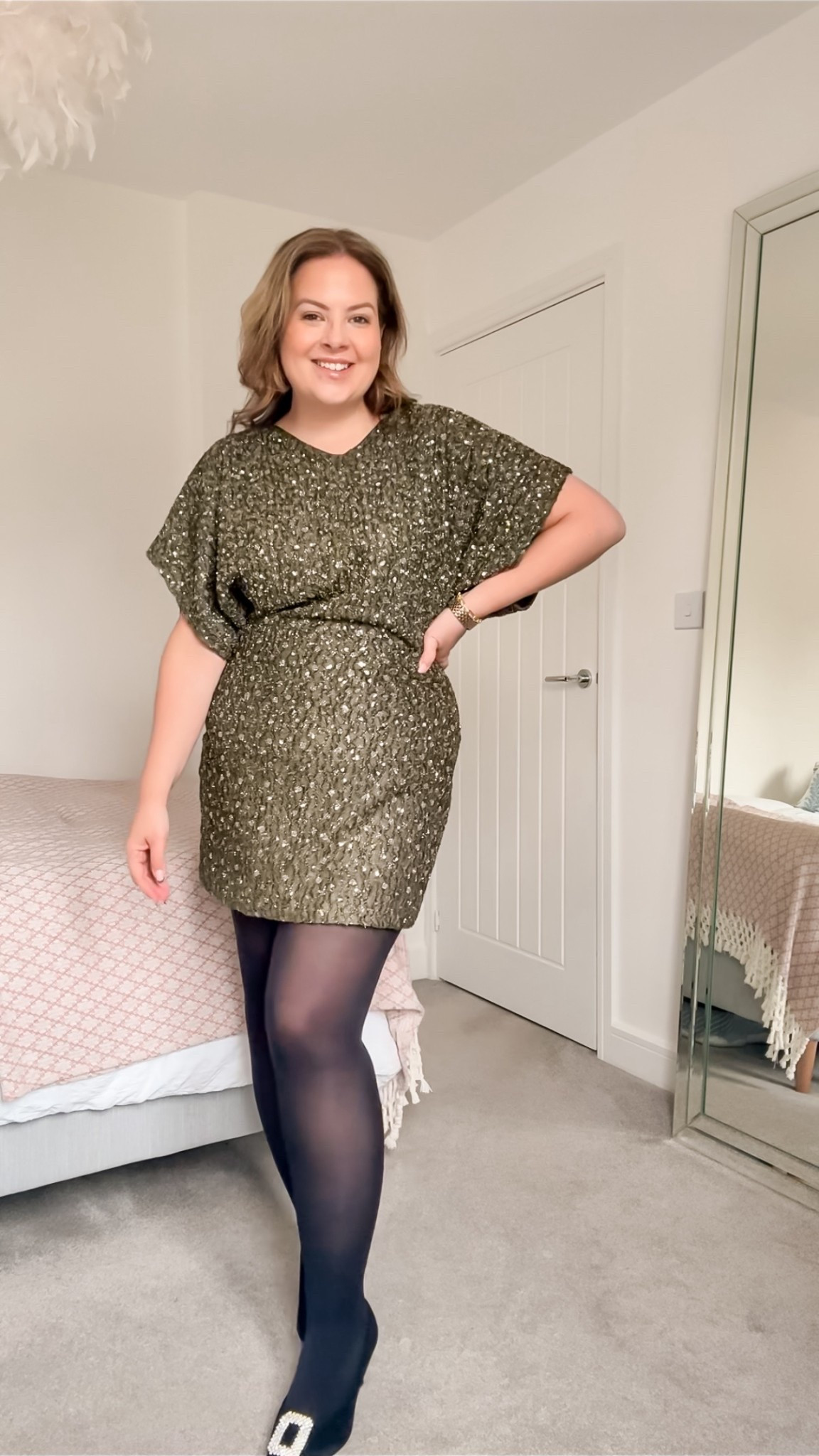 9 days of curvy festive outfits | day 6 

Sequin dress, Christmas party outfit, Christmas party dress, festive outfit, party wear, party dress  

#LTKpartywear #LTKfestive #LTKmidsize