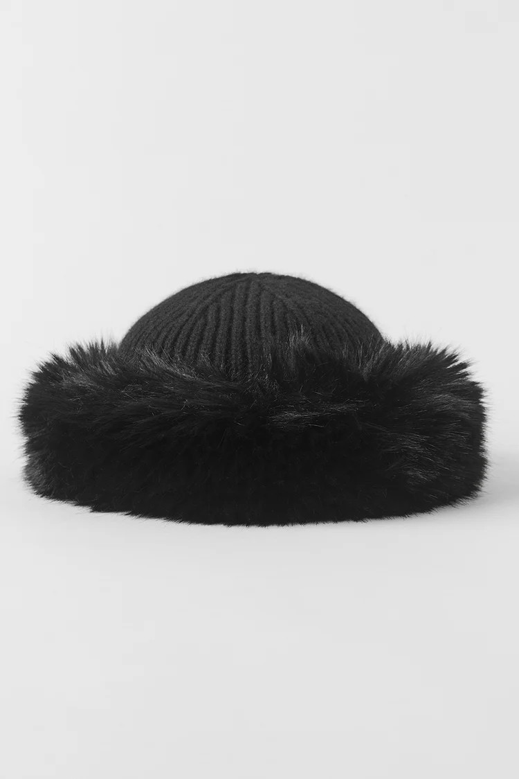 Courchevel Cashmere Faux Fur Beanie | Alo Yoga (US)