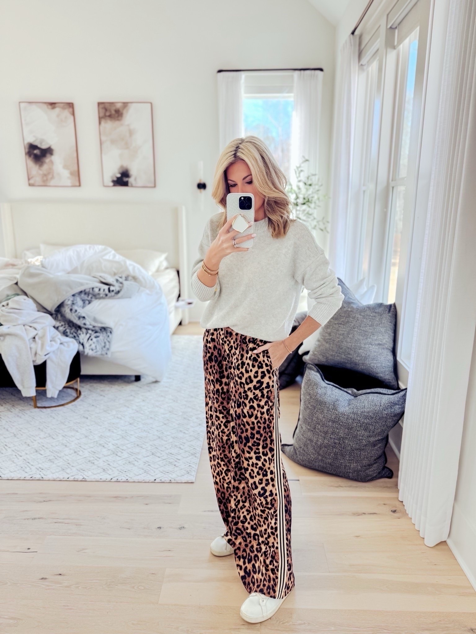 You guys sold these pants out, so I went on the hunt and found the best lookalike pair—just under $20. If you love affordable fashion and budget-friendly outfit finds, this one is too good to miss. Same vibe, same flattering fit… just way under $20. 

Shop them below before these sell out too.



#LTKU #LTKootd #LTKOver40
