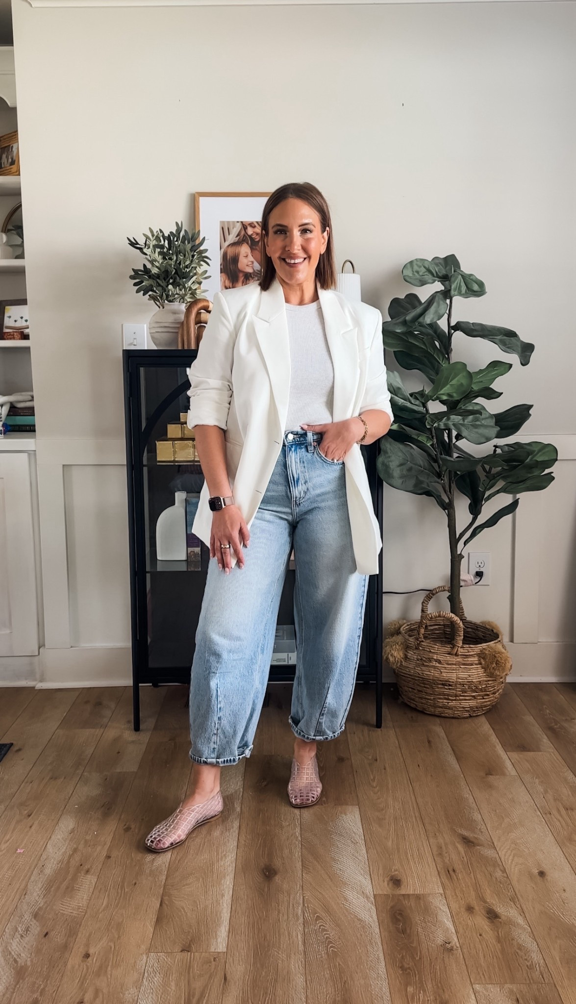 I’ve had this blazer forever but never really knew how to style it-clearly I was overthinking it! 

#LTKmomlife #LTKOver40 #LTKootd