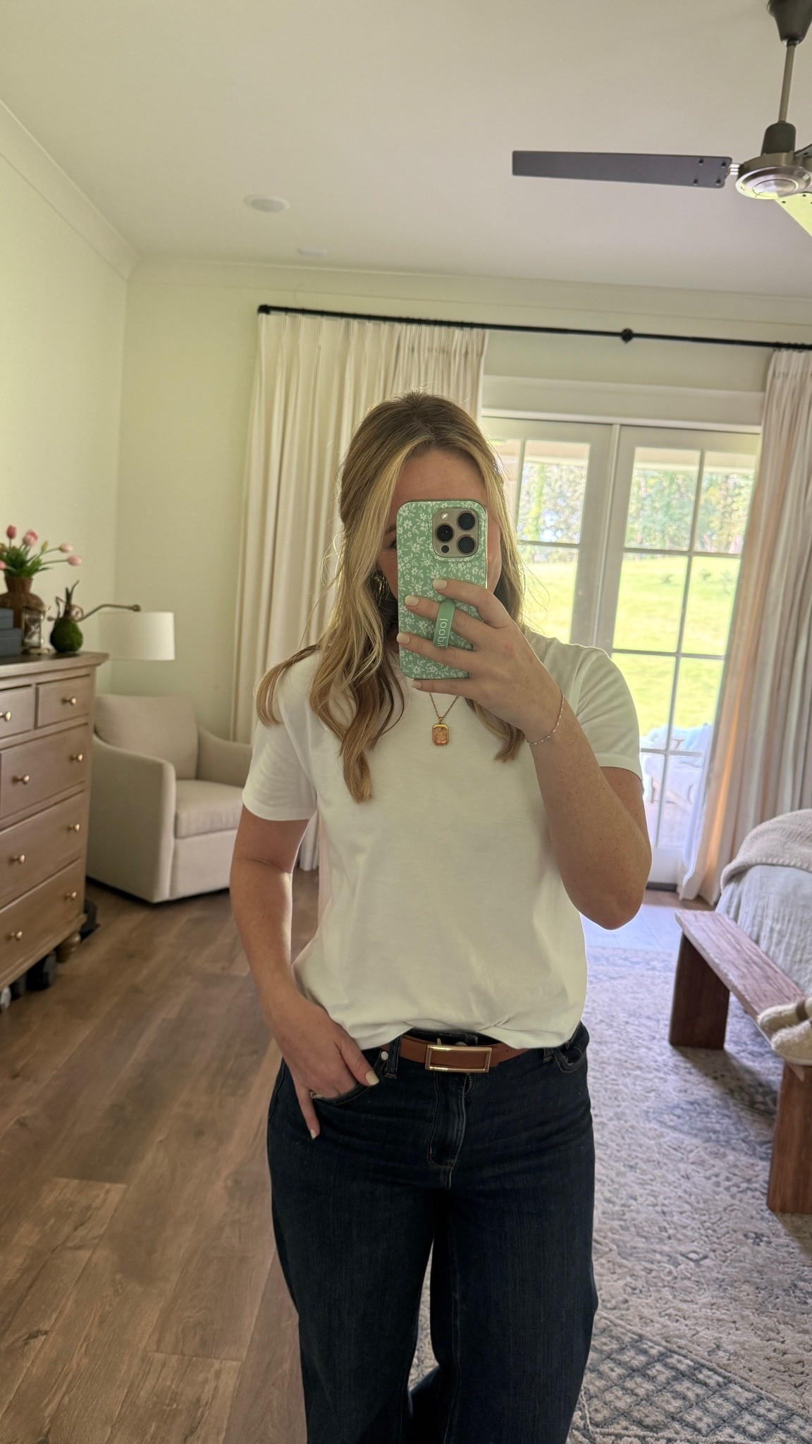 I’ve been on the lookout for a classic white tee with a boxy fit that isn’t see-through and is made from a medium- to heavyweight cotton, is super soft, and I finally found it. 🤍

This one from Everlane is 100% organic cotton and checked every box I was looking for. It has that structured, elevated look that’s easy to dress up or down.

I ended up ordering it in white, gray, and black since you save when you bundle three. If you’ve been searching for a timeless everyday basic, this one is definitely worth a look.

#LTKootd