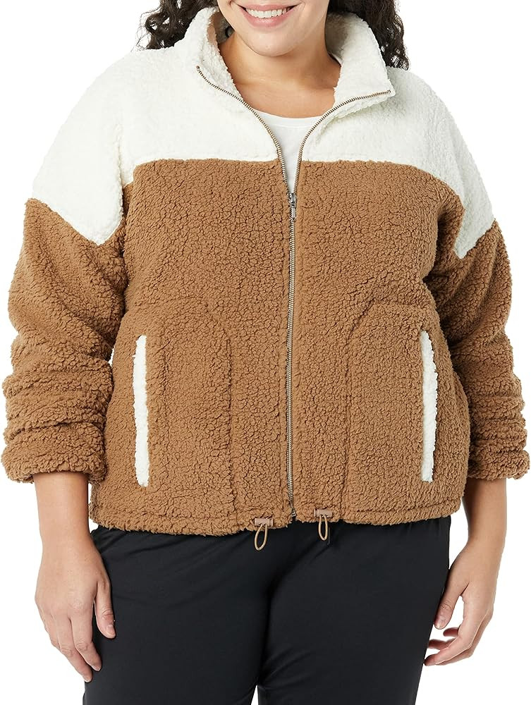 Amazon Essentials Women's Seamed Sherpa Jacket | Amazon (US)