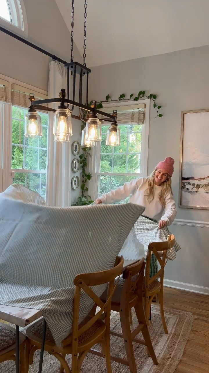 Wrinkle resistant, spill proof tablecloth for only $20! 

#LTKHome #LTKFamily #LTKHoliday