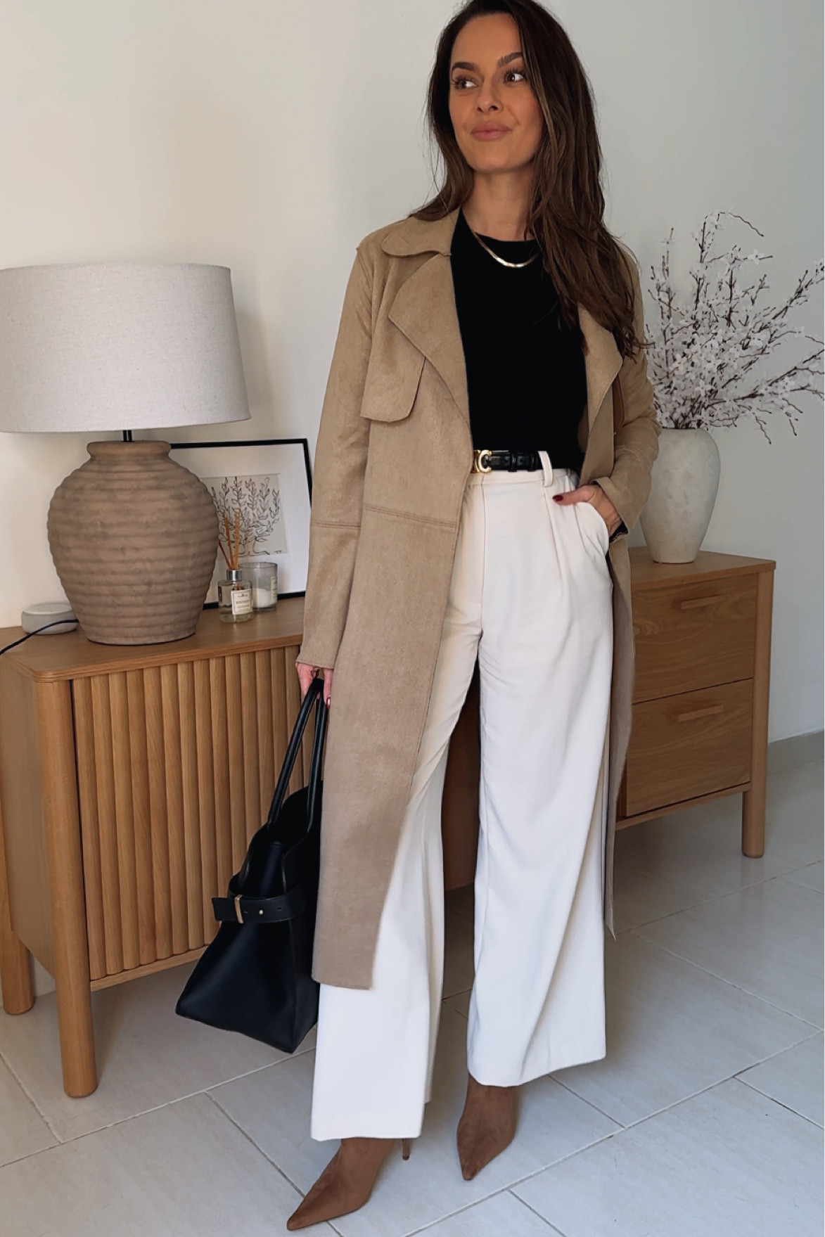 Simple workwear 🤍☕️🖤

#LTKmodest #LTKstyletip #LTKworkwear