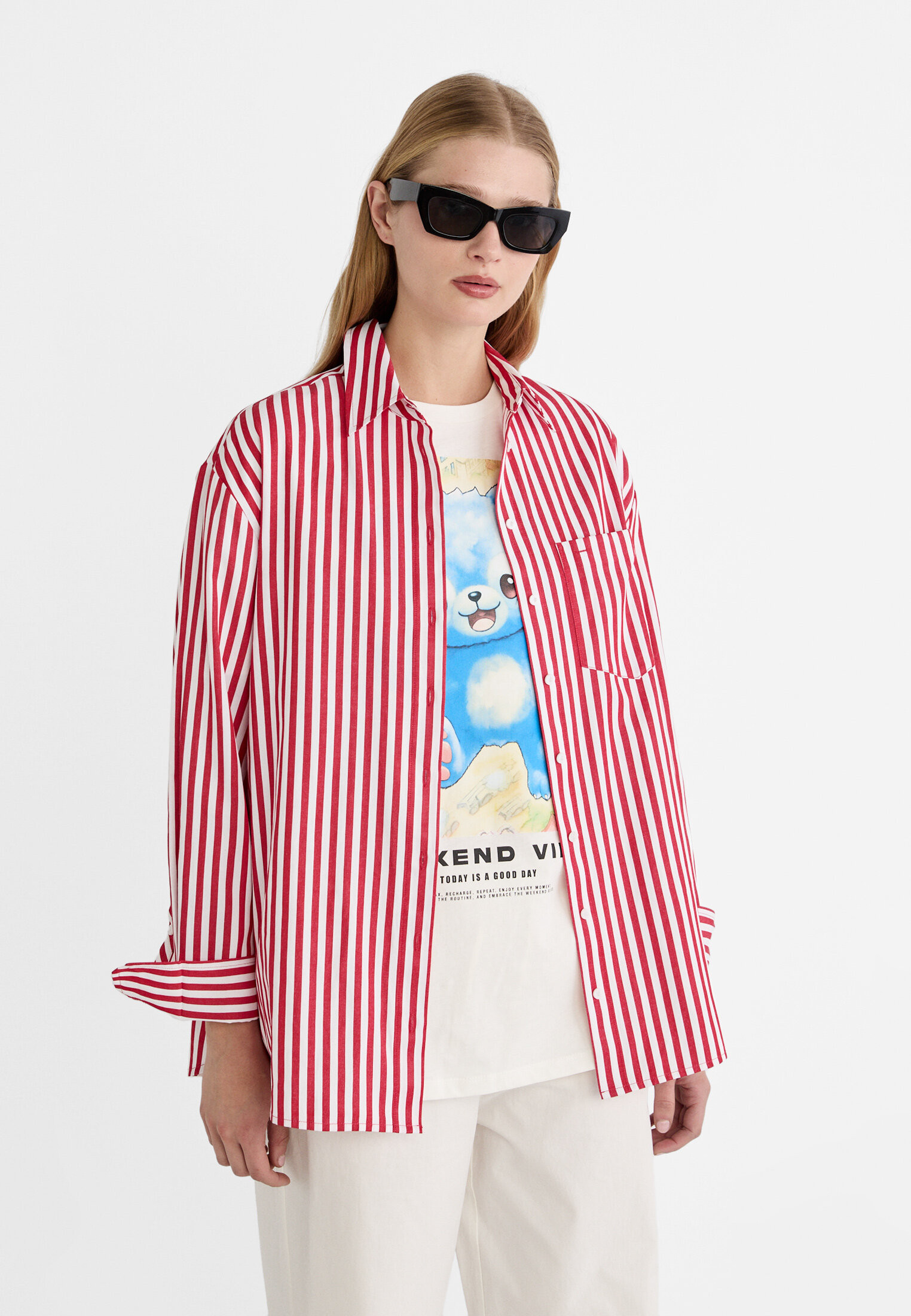 Chemise à rayures en popeline oversize - Chemisiers et blouses femme | Stradivarius France | Stradivarius (FR)