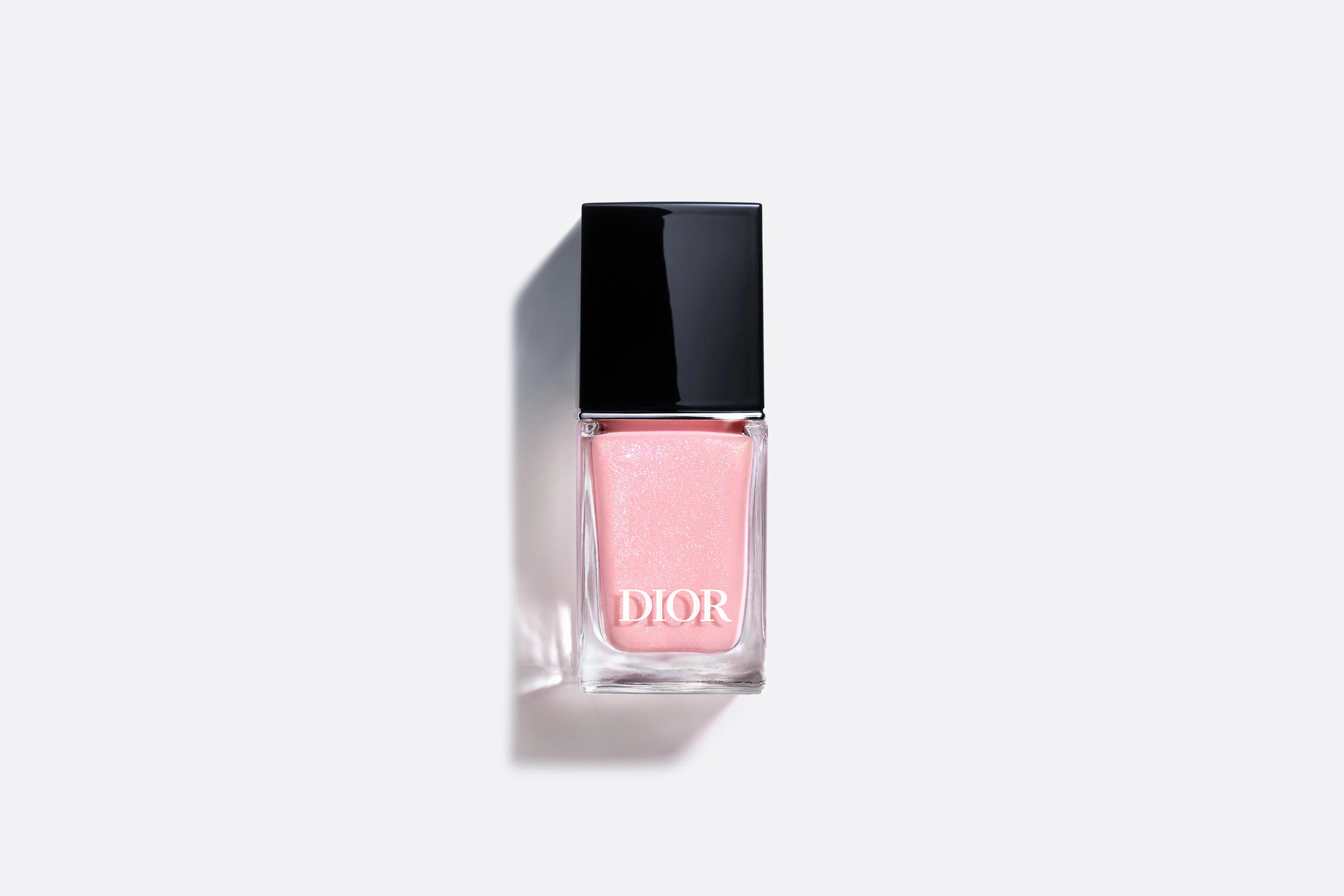 Dior Vernis: Glossy Nail Polish & Longwear Gel Effect | Dior Beauty (US)