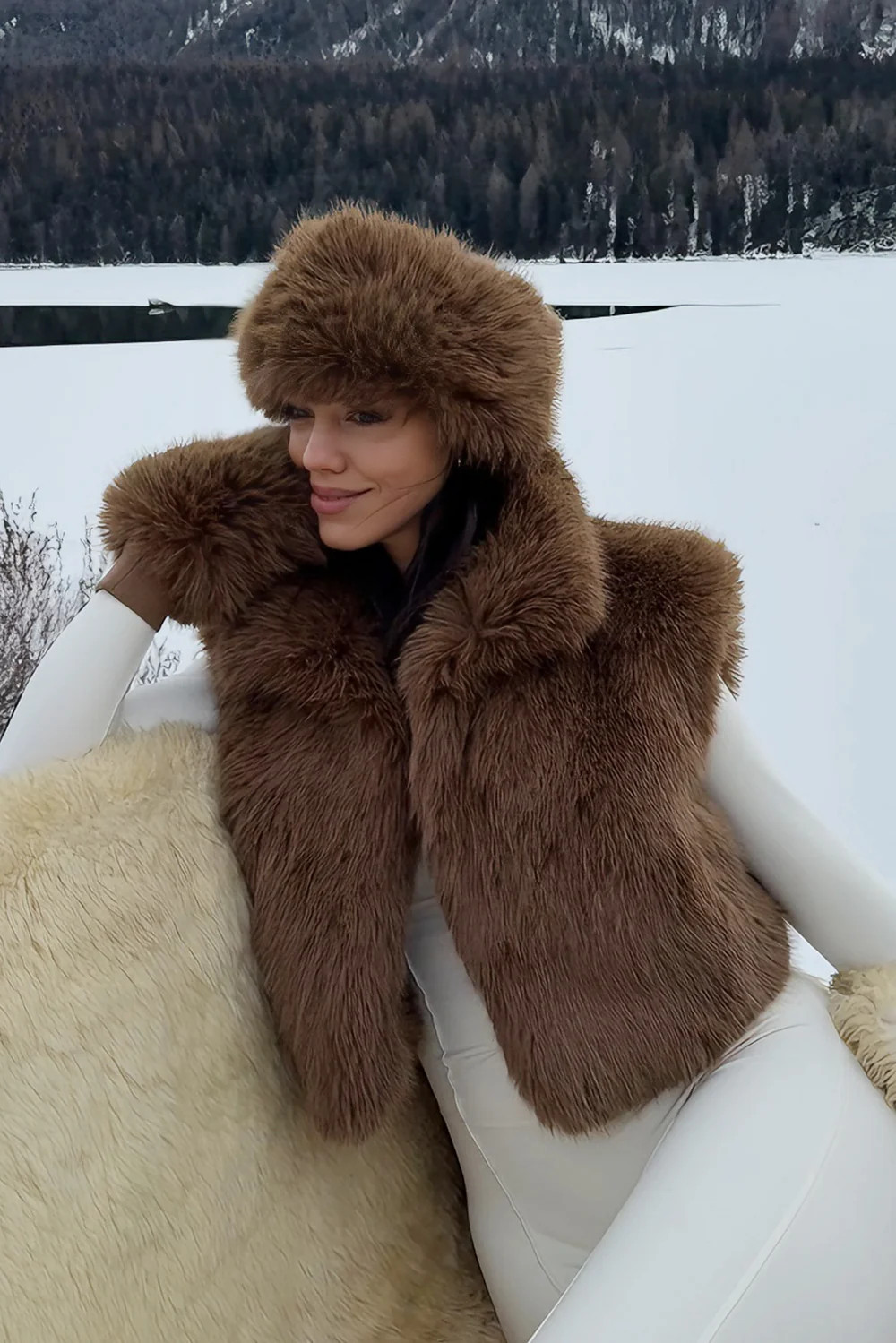 Alpine Cloud Faux Fur Vest | WISKIIACTIVE