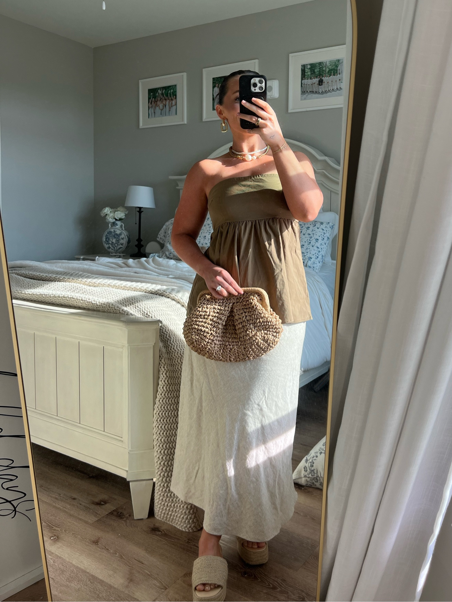 dinner outfit🤎✨

top -small
bottoms -small petite (I’m 4’11)

#abercrombie #amazon #linen #strawpurse #strapless #abercrombieandfitch #amazonfashion

#LTKPetite #LTKSummerEdit #LTKStyleTip