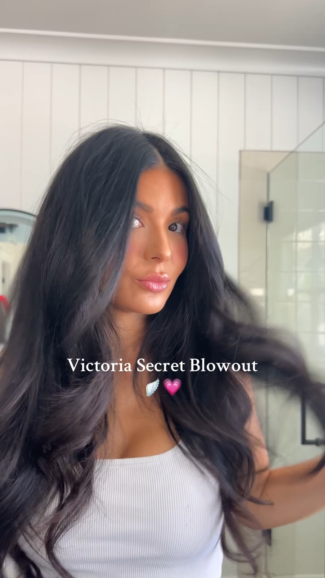 Victoria Secret blowout 💗✨🪽
#blowout #curls 

#LTKStyleTip #LTKHoliday #LTKBeauty