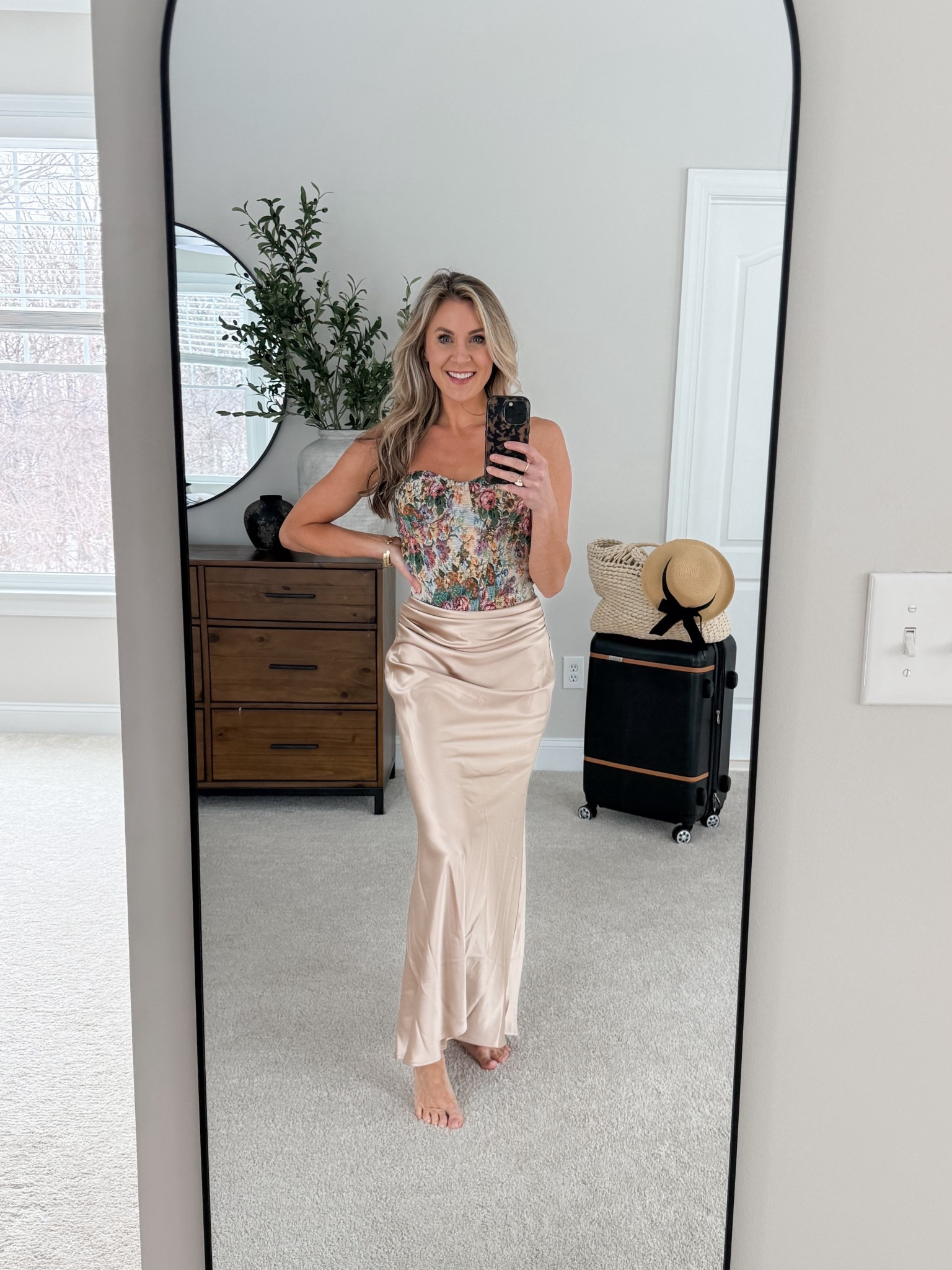 Hello, happy hour! Y This dress is stunning and has a great price point!

#LTKgrwm #LTKmomlife #LTKTravel