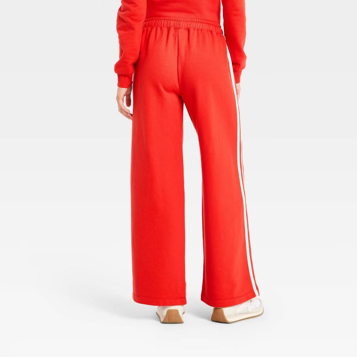 Women's Mid-Rise Straight Leg Track Sweatpants - Universal Thread™ | Target