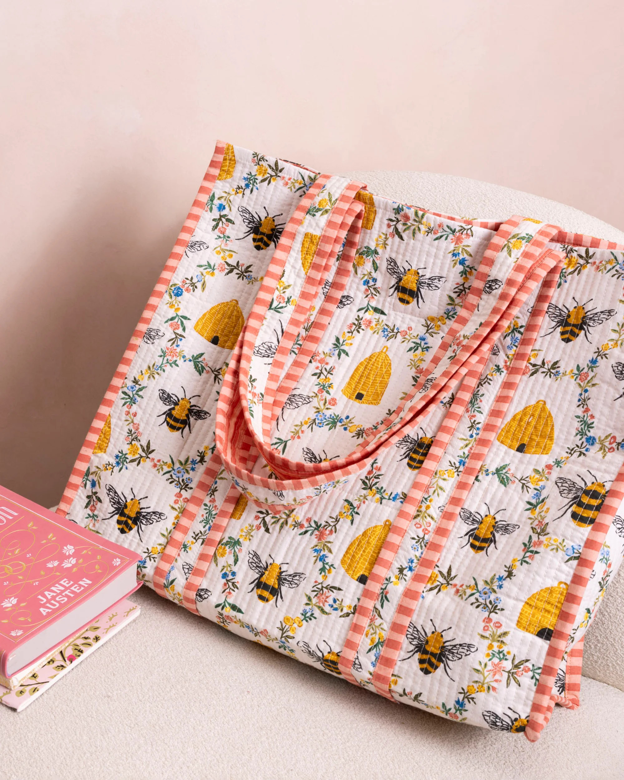 Sweet Bee - The Traveler Tote - Cream | Printfresh