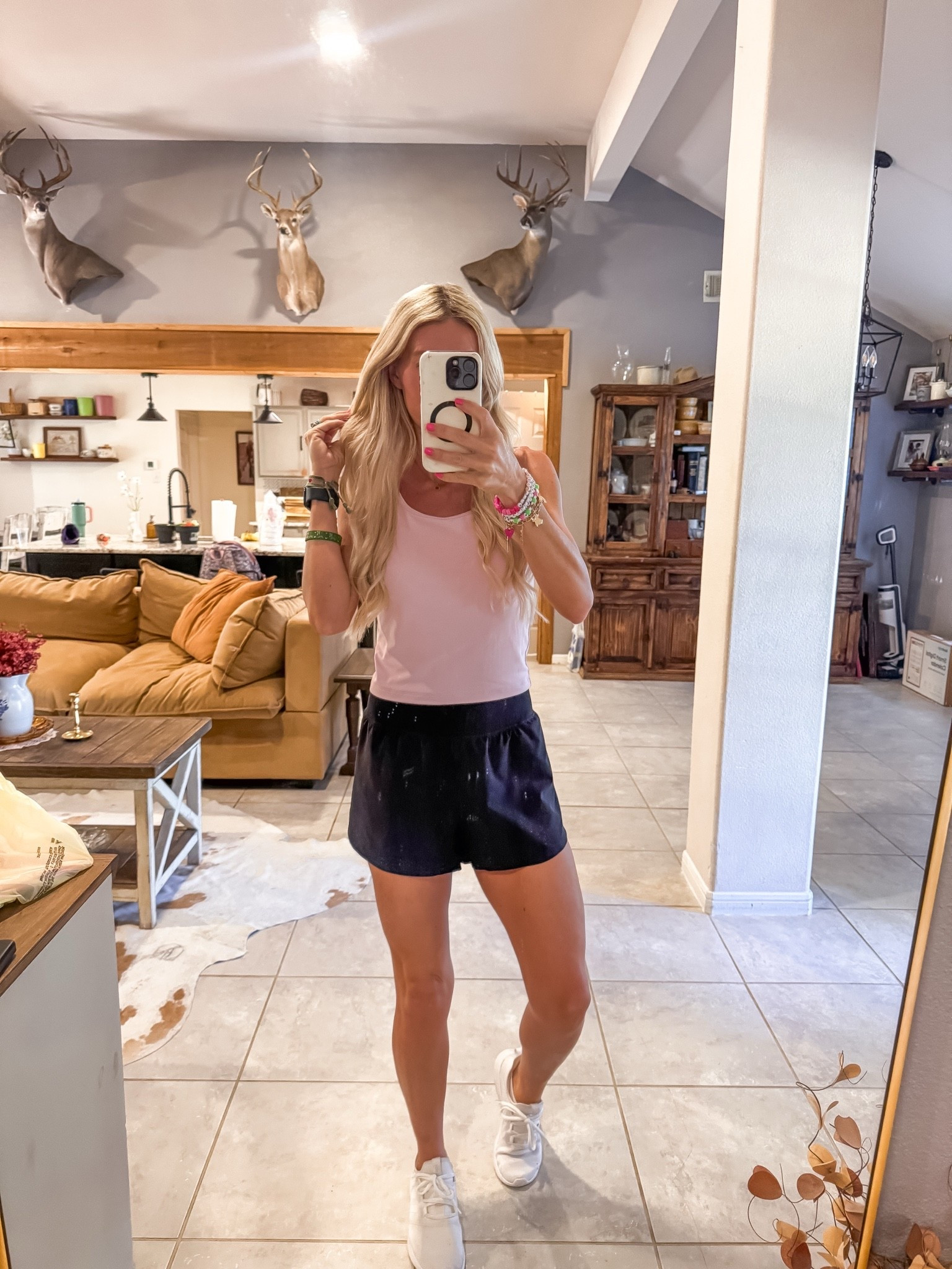 Friday ootd

#LTKootd #LTKmomlife