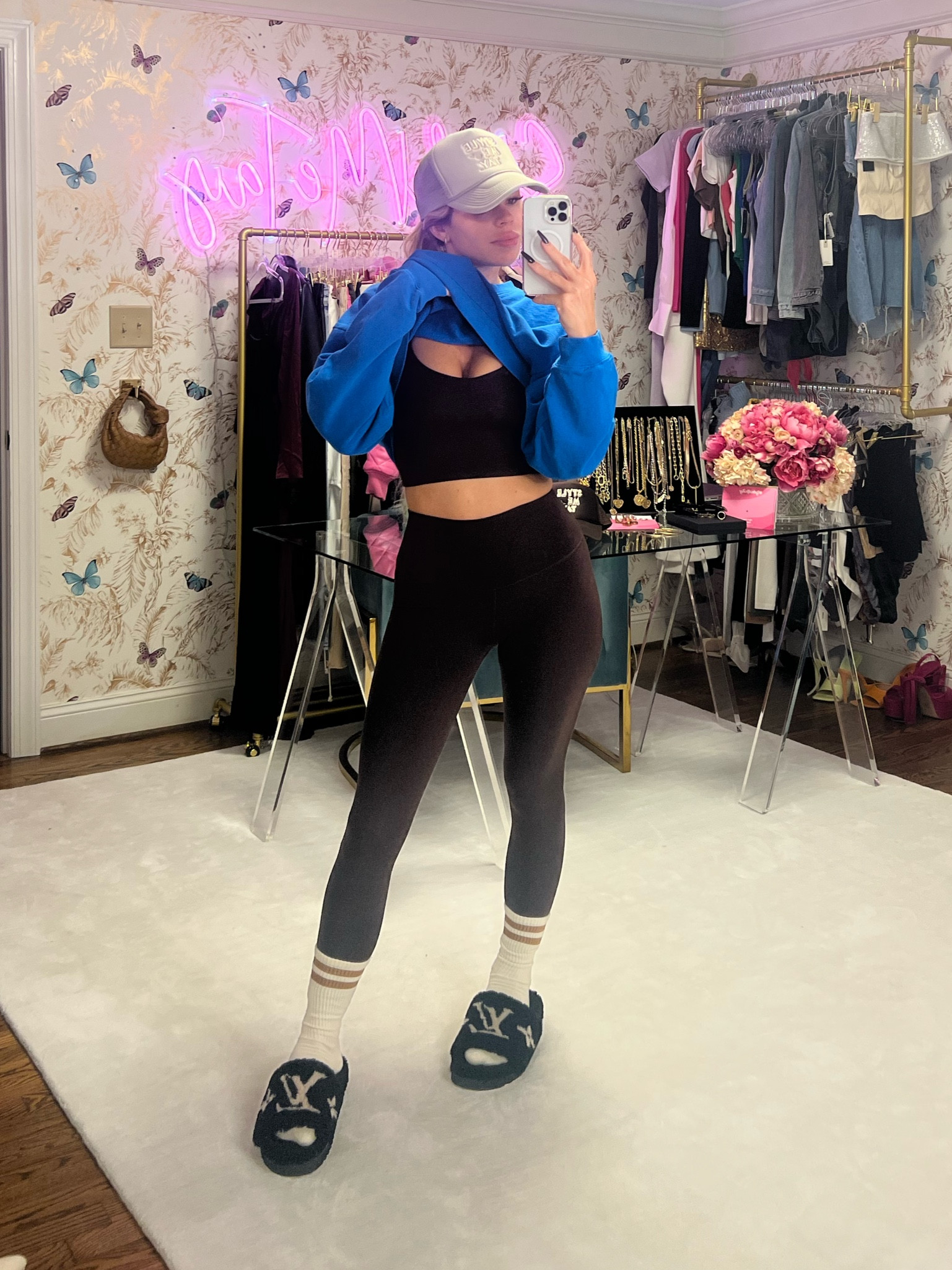 These HR leggings are on sale!! & the perfect color for fall 💥

#LTKstyletip #LTKsalealert #LTKfit