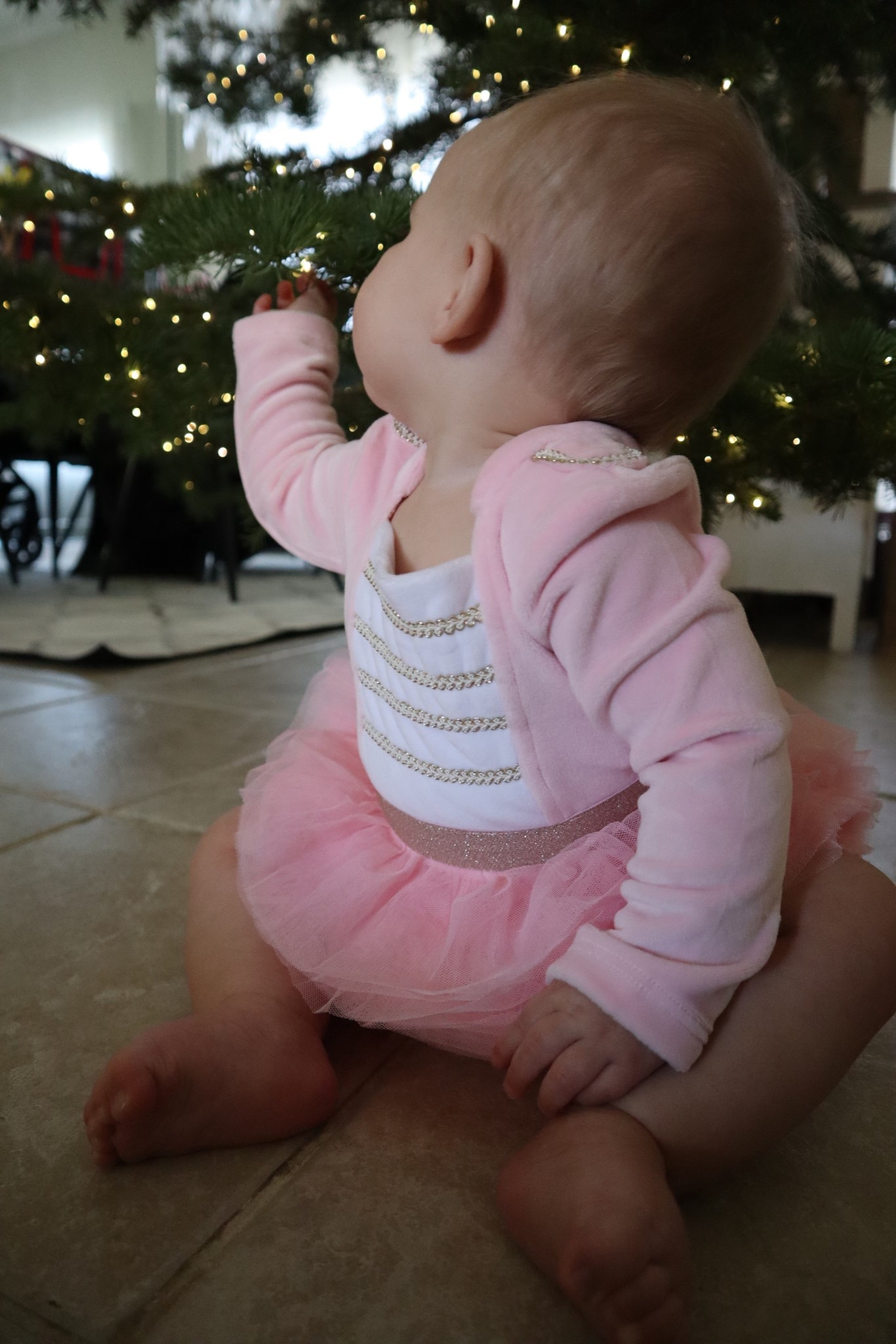 🩰 Absolutely love the nutcracker ballet onesies from Posh Peanut! They’re so freakin cute 🥹💕

They’re currently 40% off during Posh Peanuts holiday sale!! They come in pink, white, and light blue in baby and kid sizes! Linked below! ❄️ 

#babyballet #baby #firstchristmas 

#LTKKids #LTKHoliday #LTKBaby