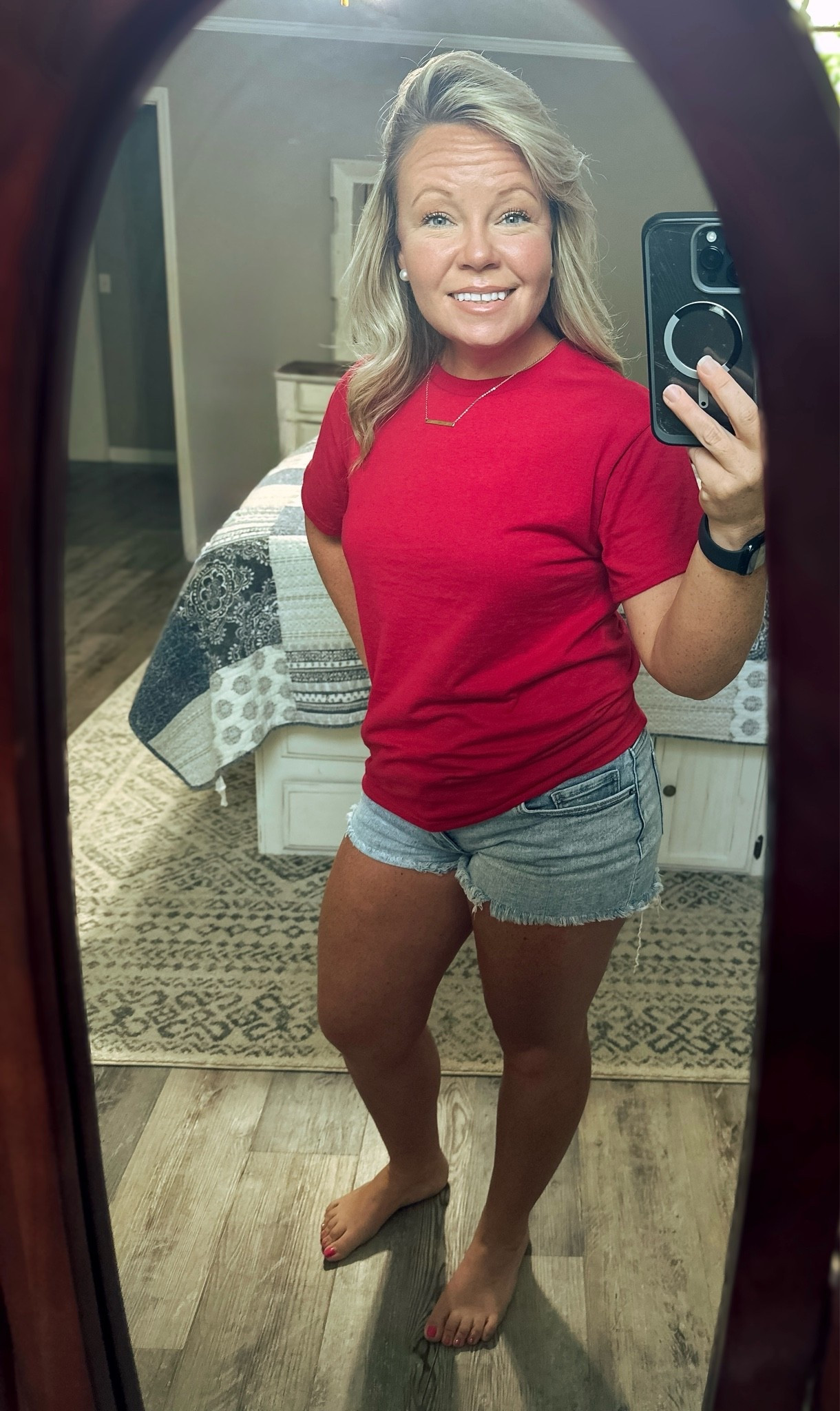 🇺🇸 Nothing says Memorial Day weekend like the classics ❤️🤍💙

A good red tee, your favorite denim shorts, sunshine, and somewhere to be ☀️✨
Easy, comfy, and the kind of outfit you’ll reach for all summer long.