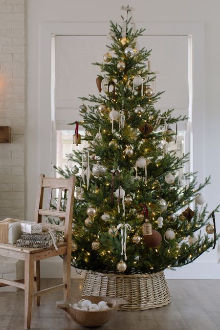 time to start prepping for the holidays, love our realistic faux Christmas tree 

#LTKSeasonal #LTKHoliday #LTKhome